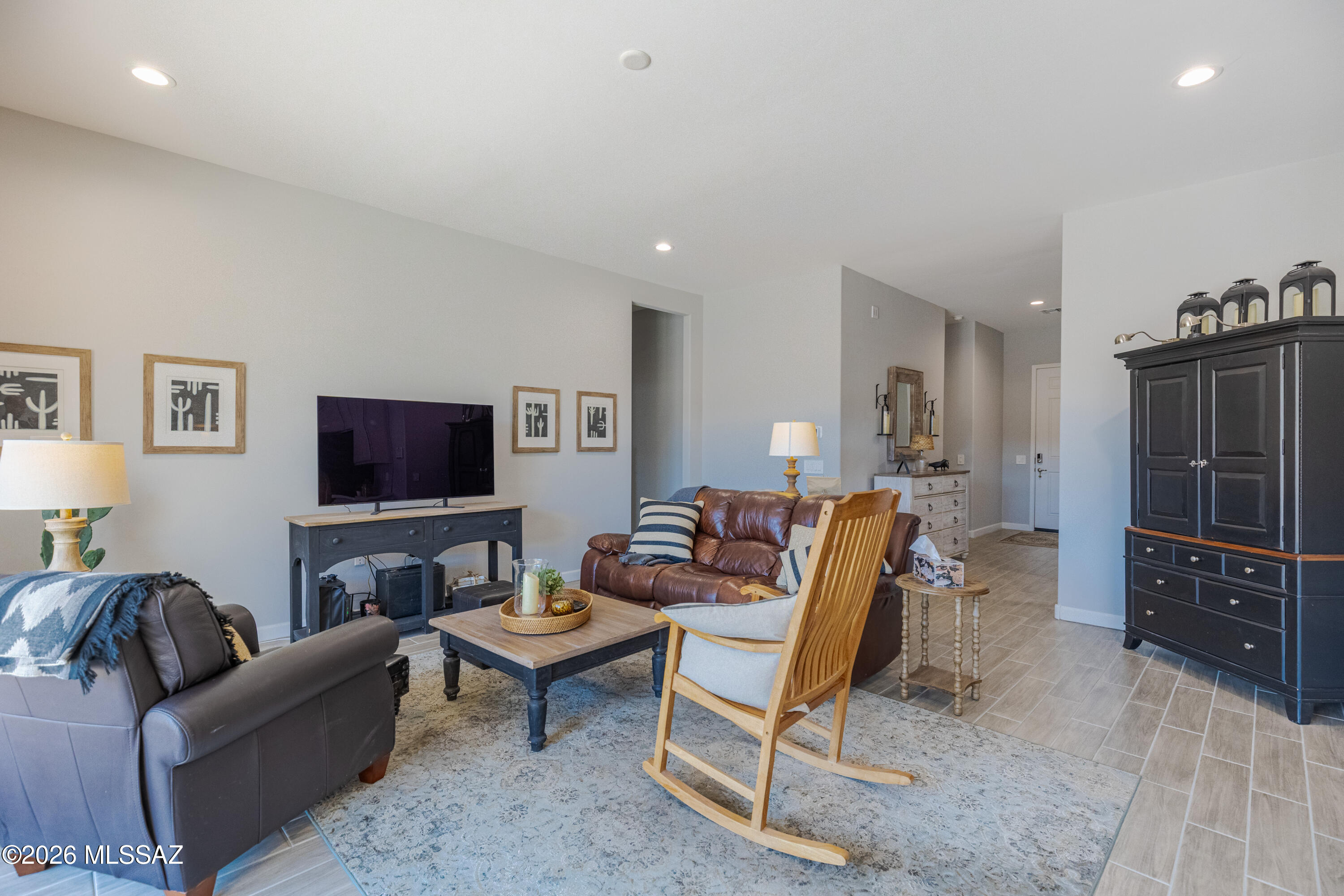 Saguaro Bloom 7B - Residential