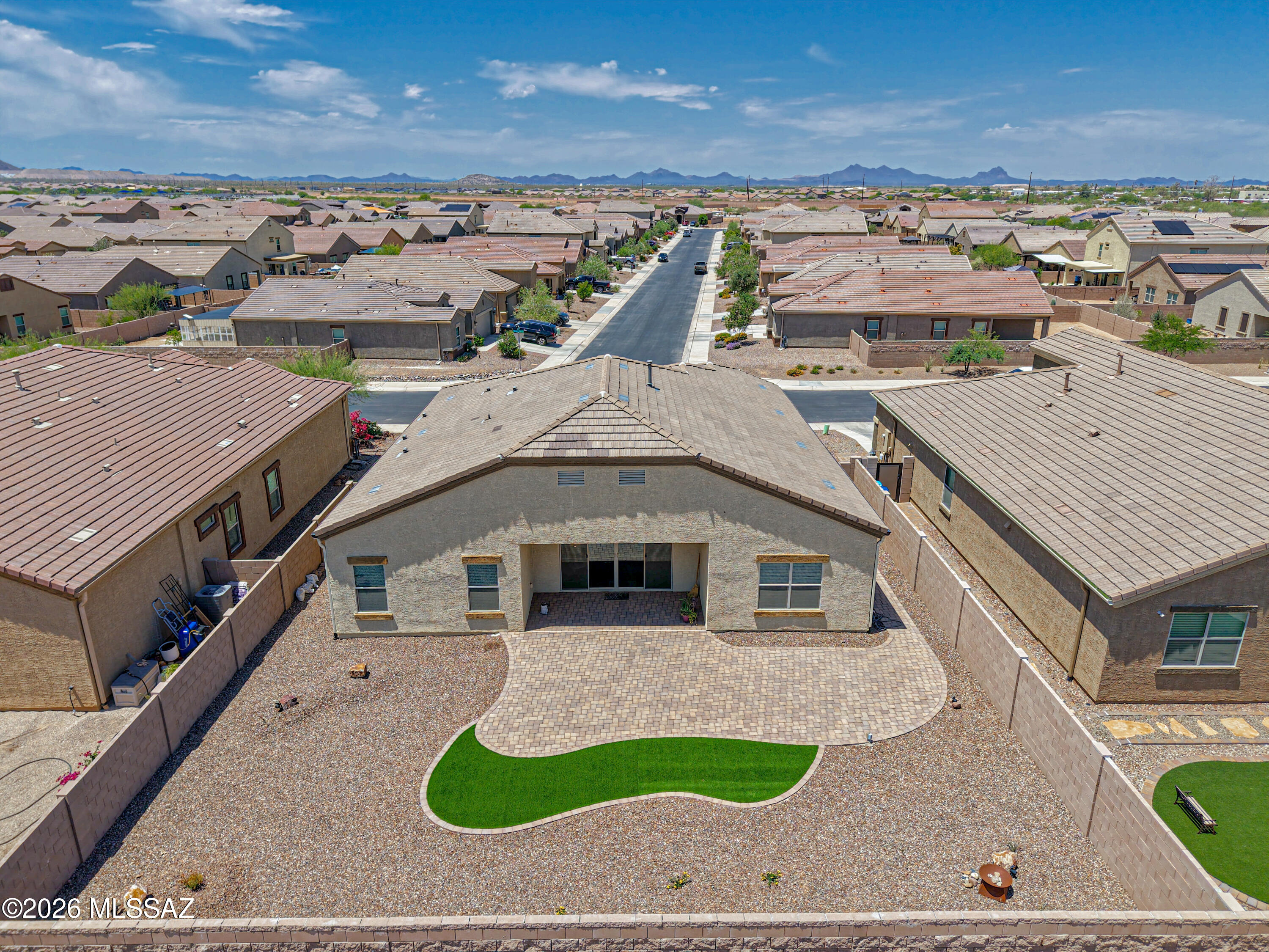 Saguaro Bloom 7B - Residential