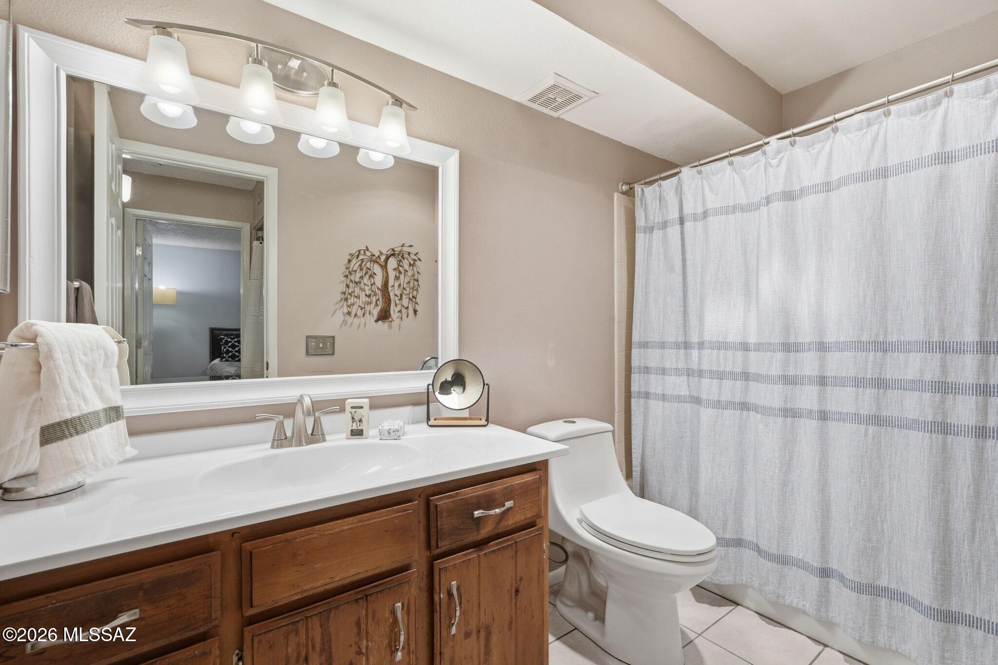 Golf Links East Condos (1-48) - Residential