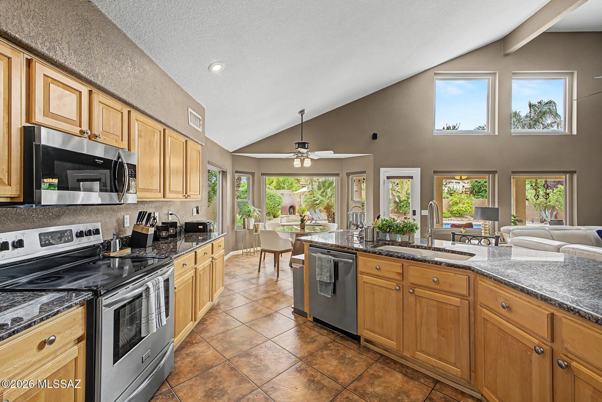 Rancho Vistoso Neighborhood 5 Par. B (1-144) - Residential Lease