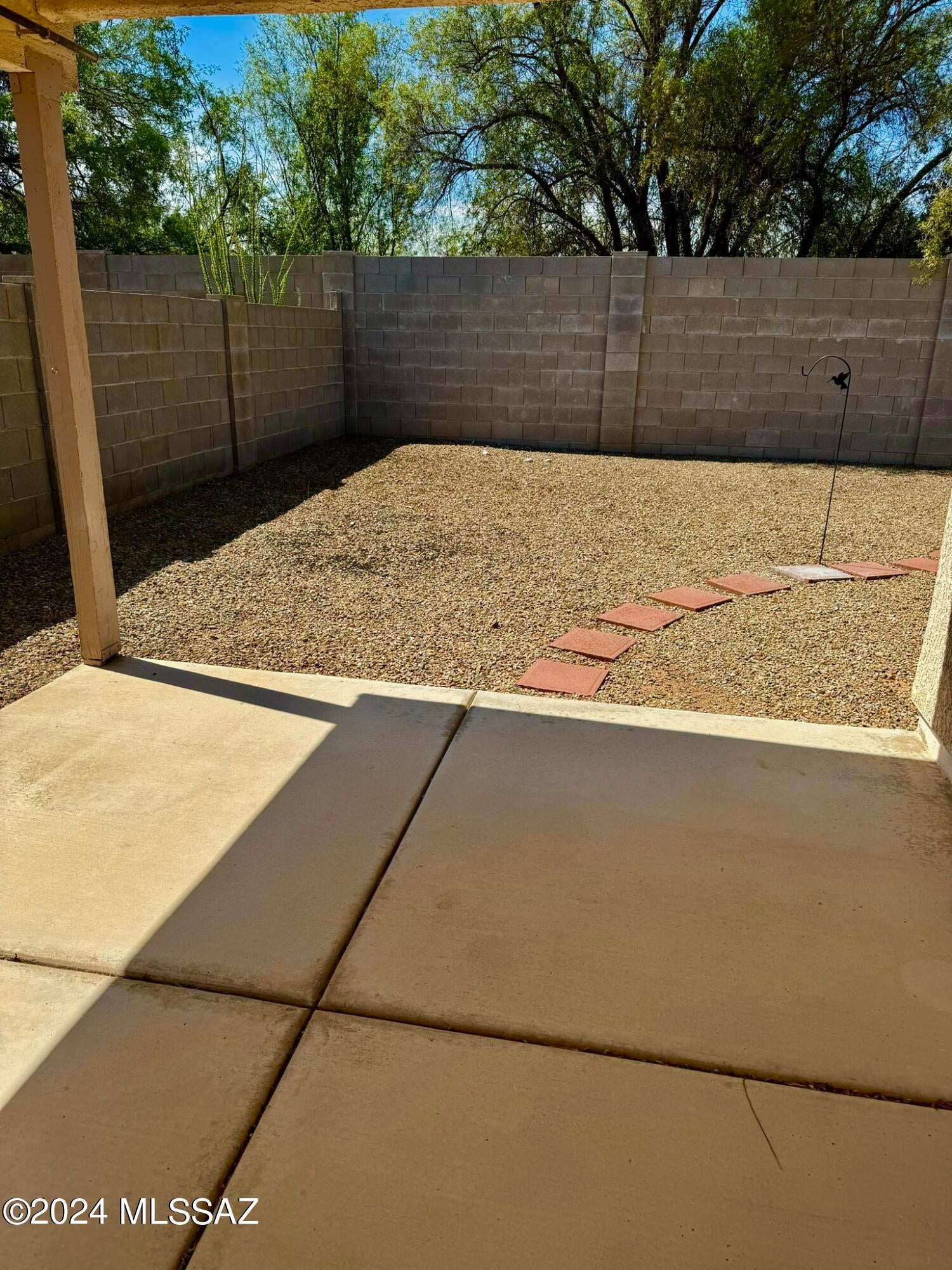 Pantano Heights (1-123) - Residential Lease