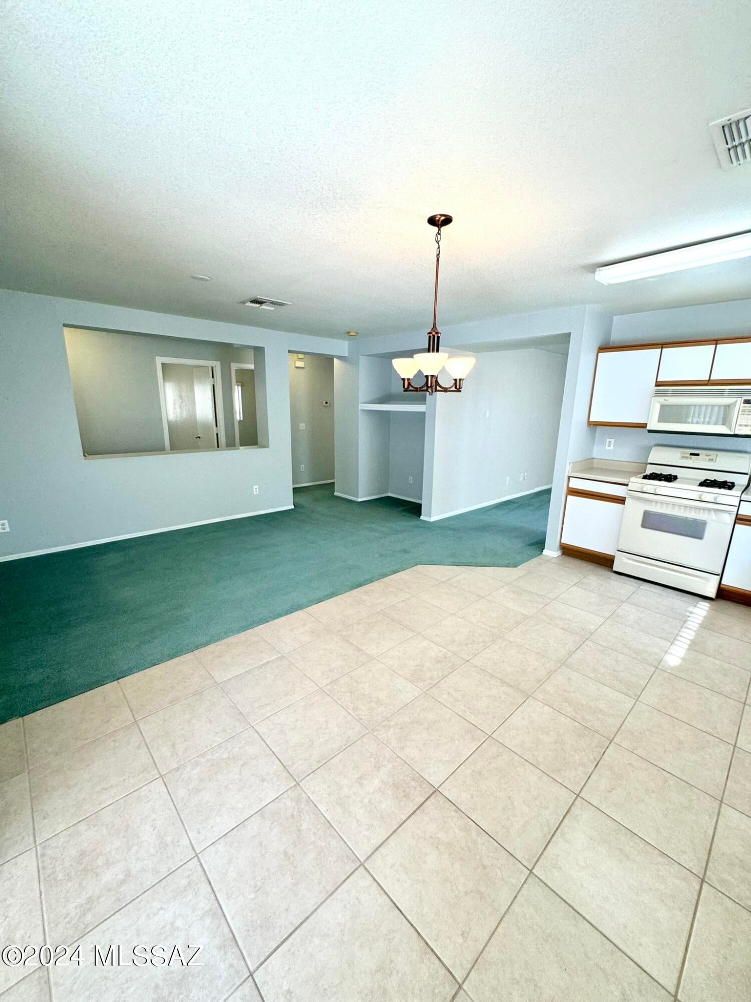 Pantano Heights (1-123) - Residential Lease