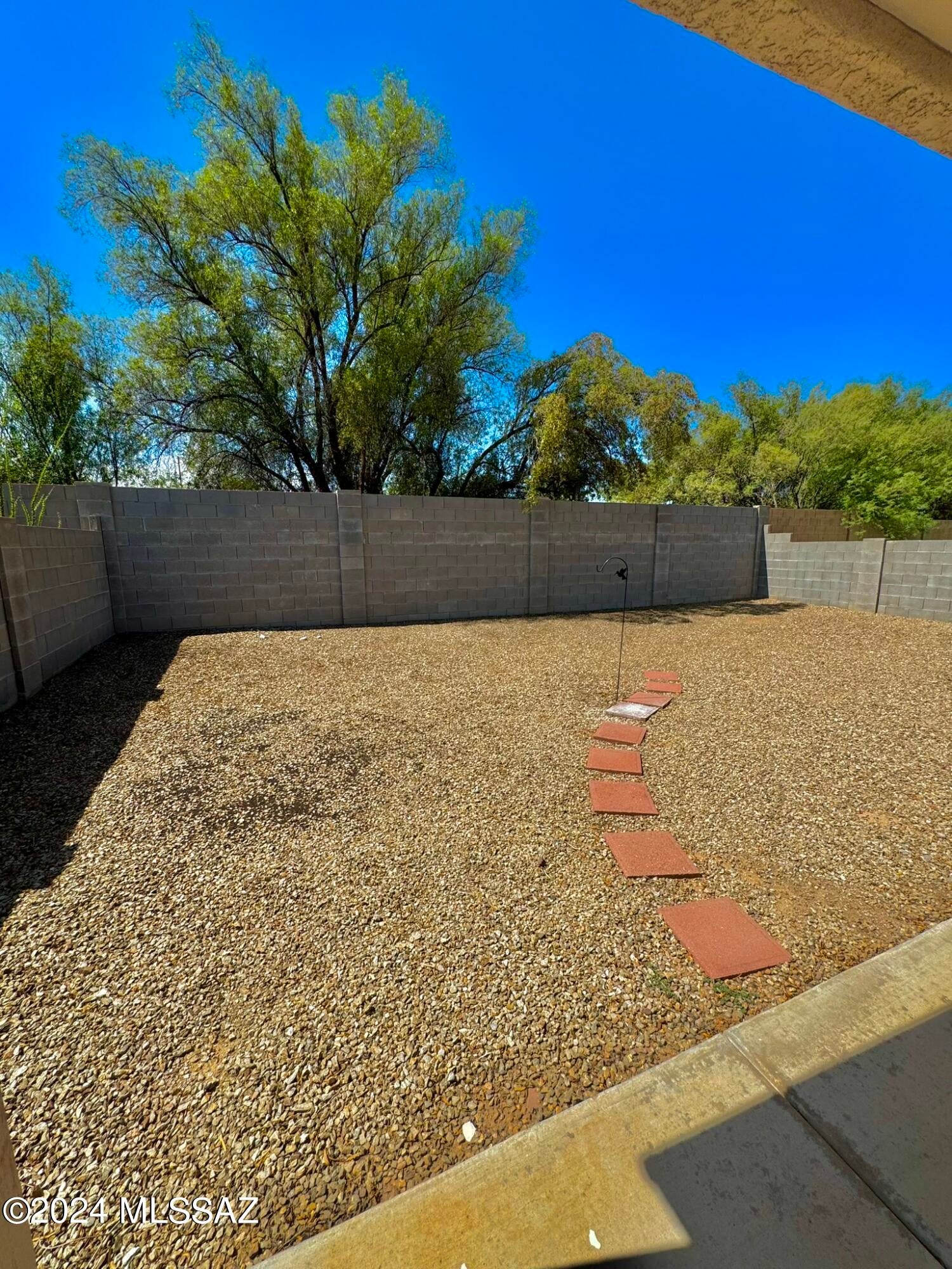 Pantano Heights (1-123) - Residential Lease