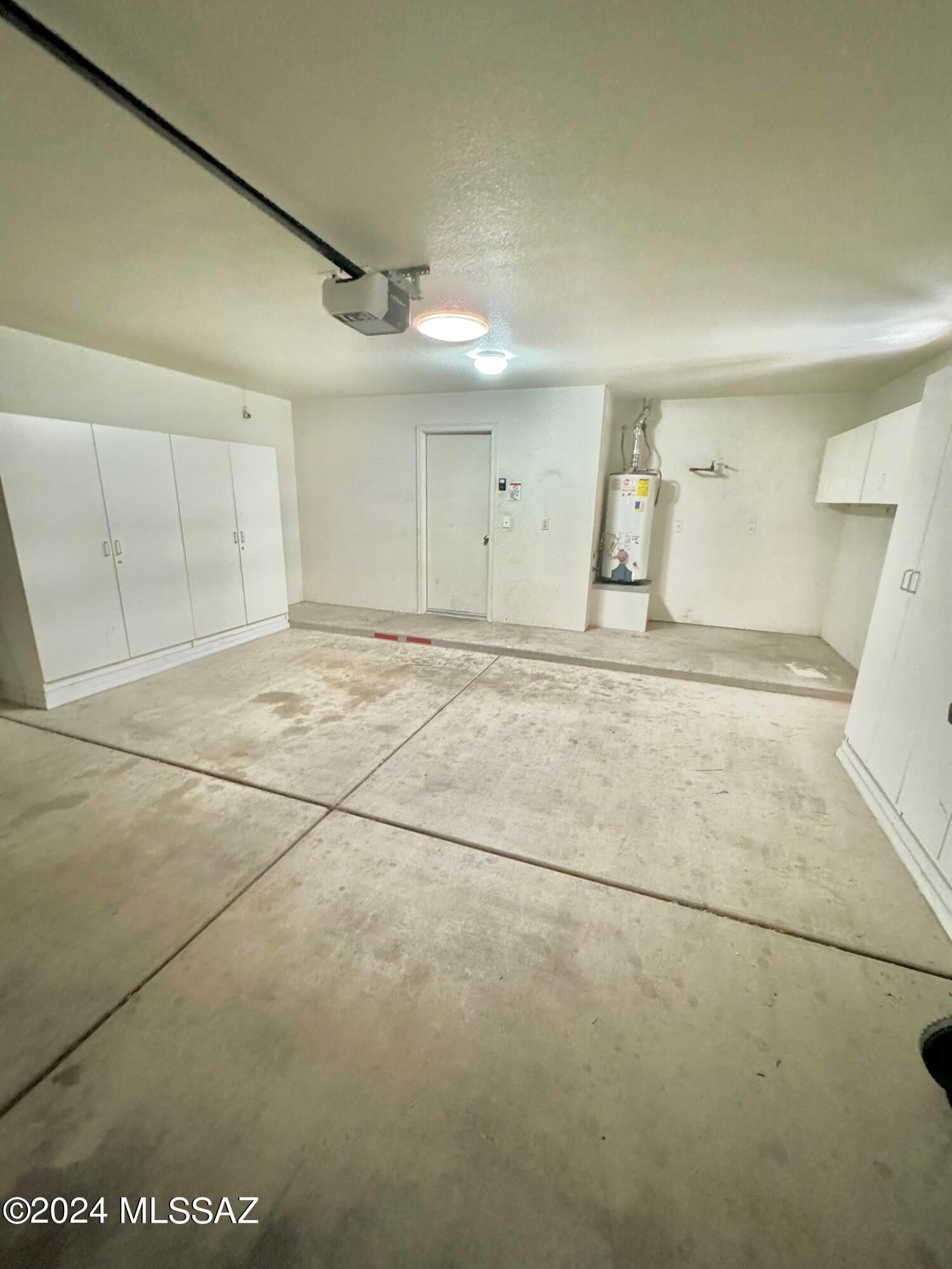 Pantano Heights (1-123) - Residential Lease