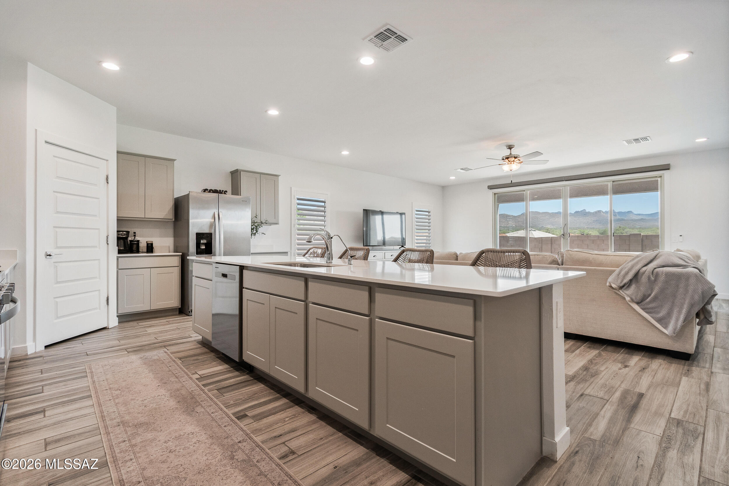 New Tucson Unit NO. 9 (1-404) - Residential