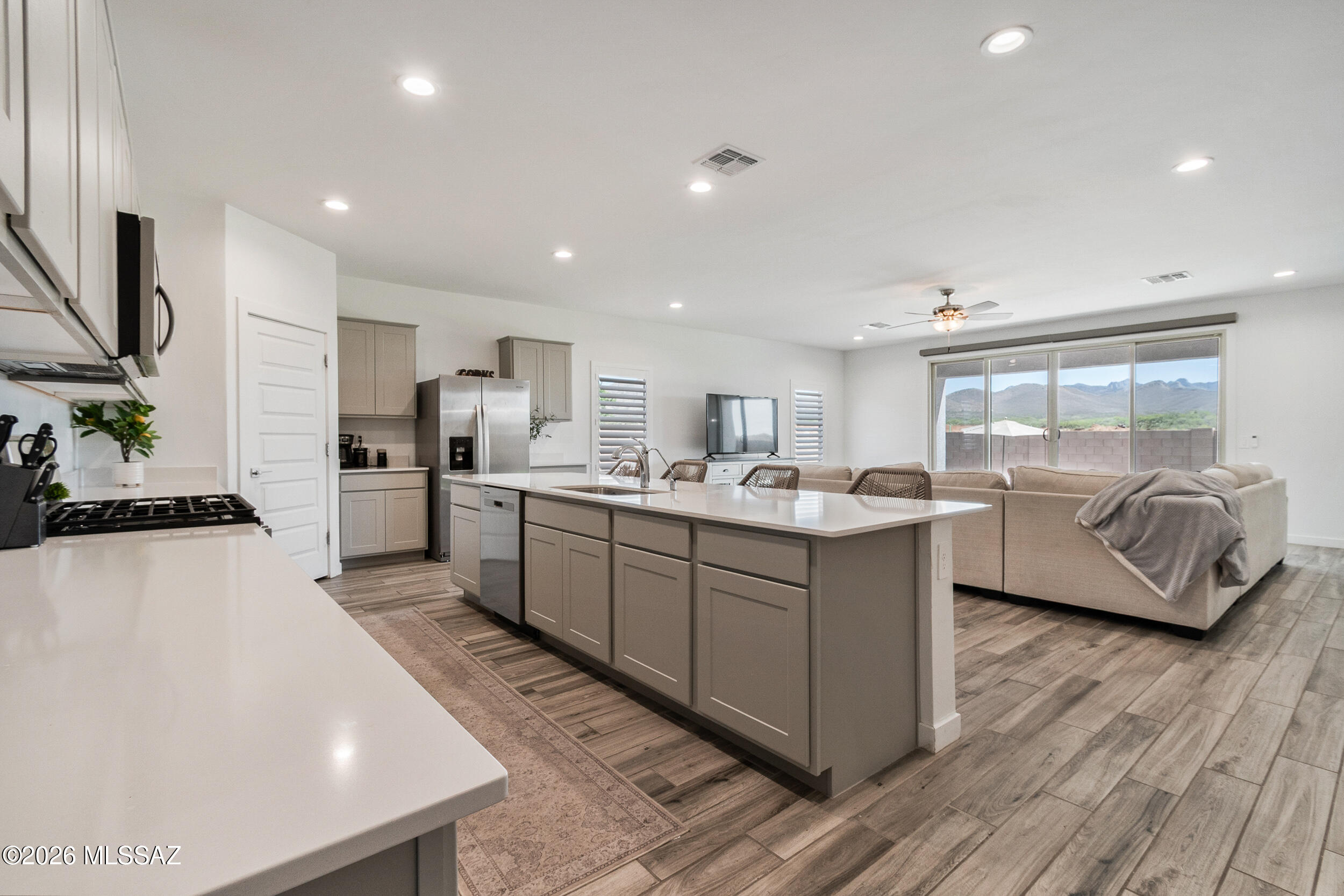 New Tucson Unit NO. 9 (1-404) - Residential