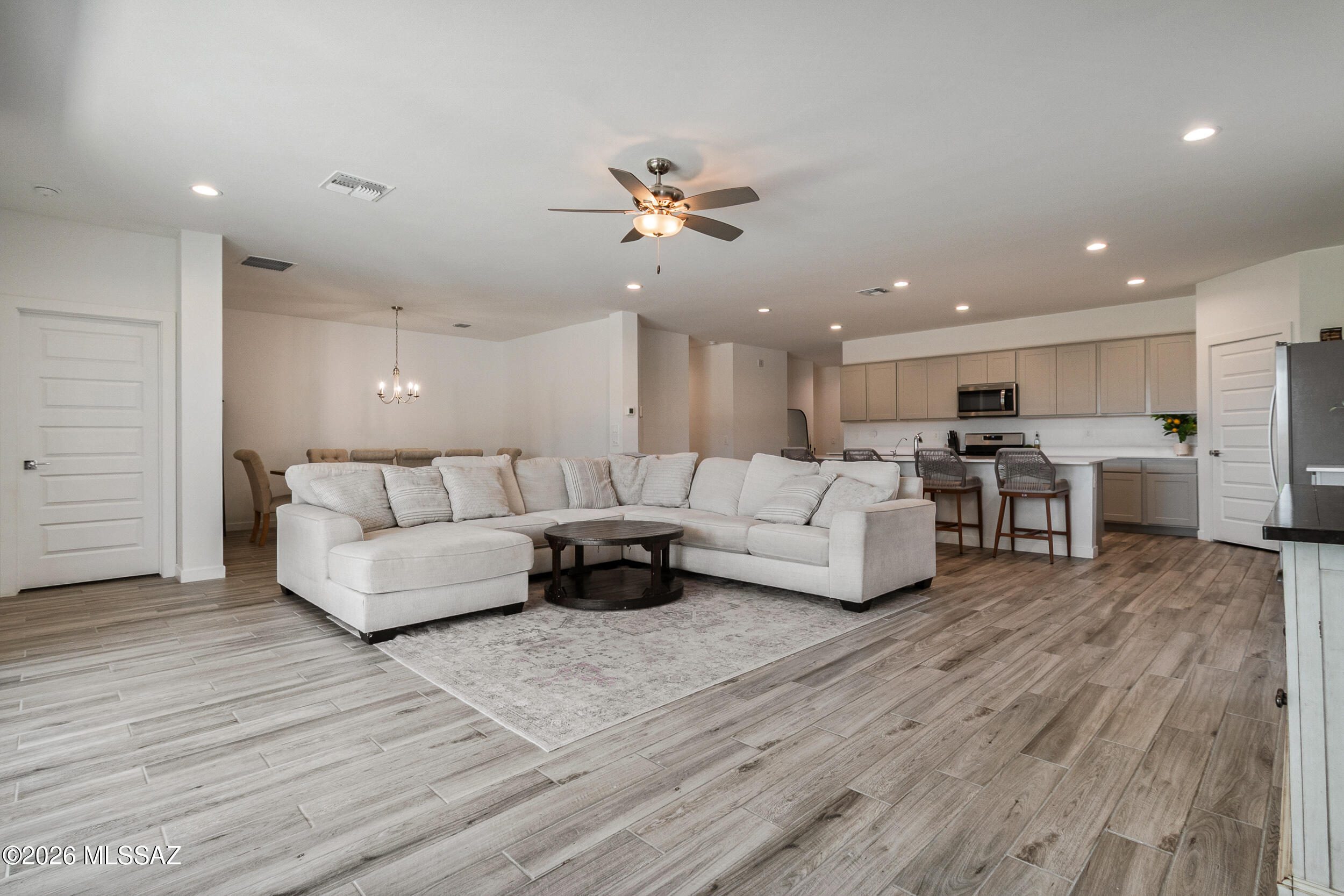 New Tucson Unit NO. 9 (1-404) - Residential