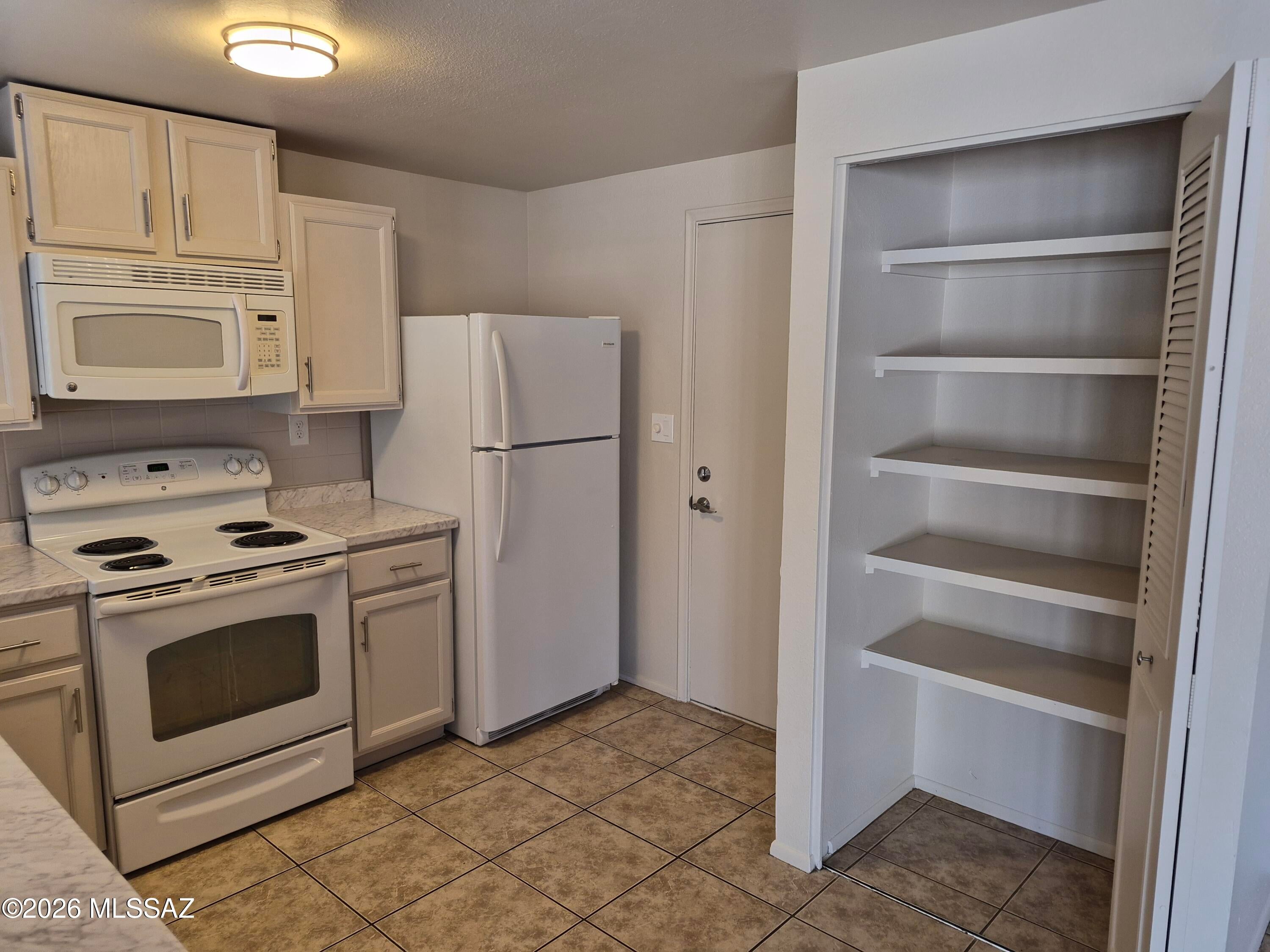 Salida Del Sol (1-274) - Residential Lease