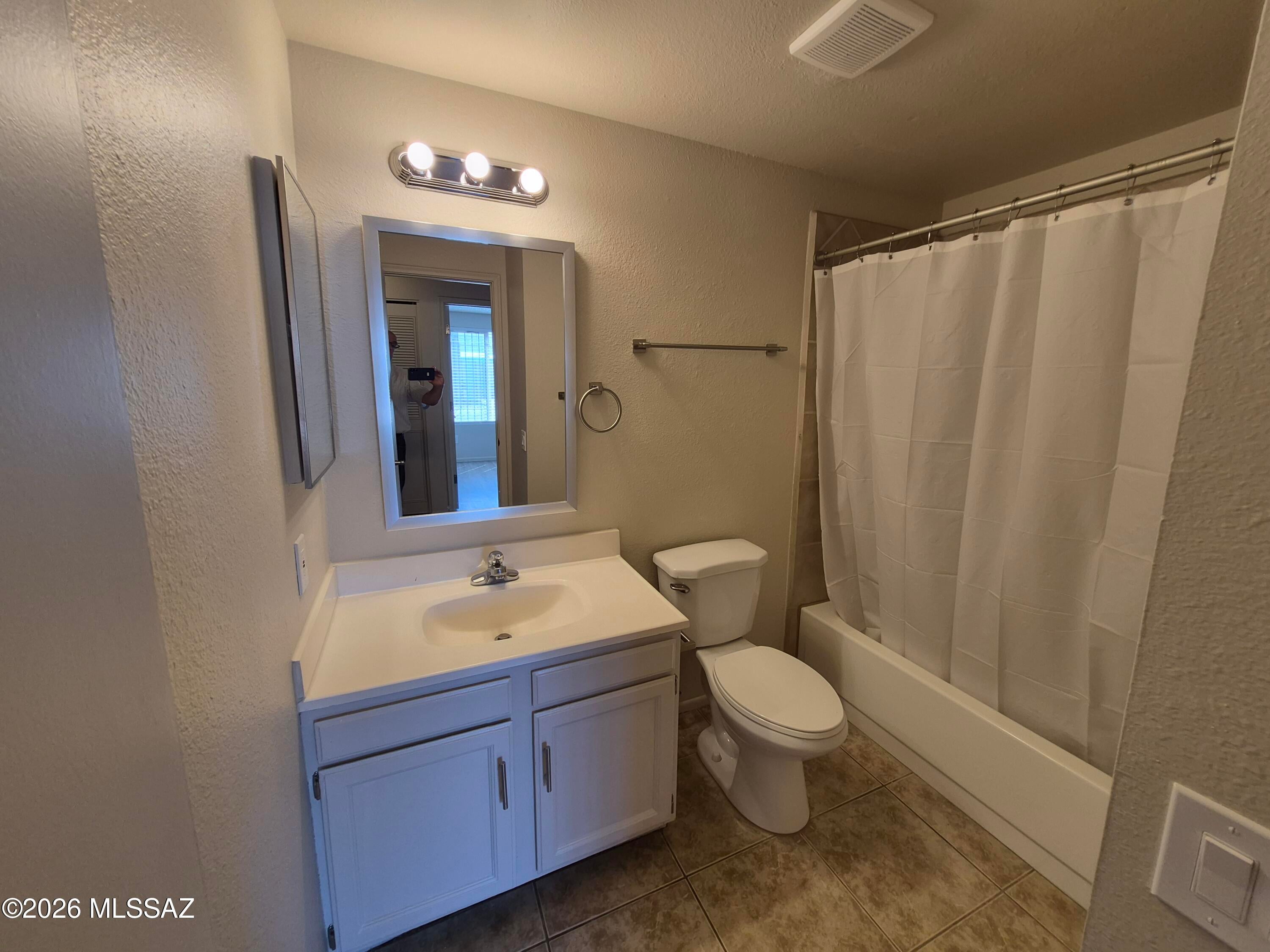 Salida Del Sol (1-274) - Residential Lease