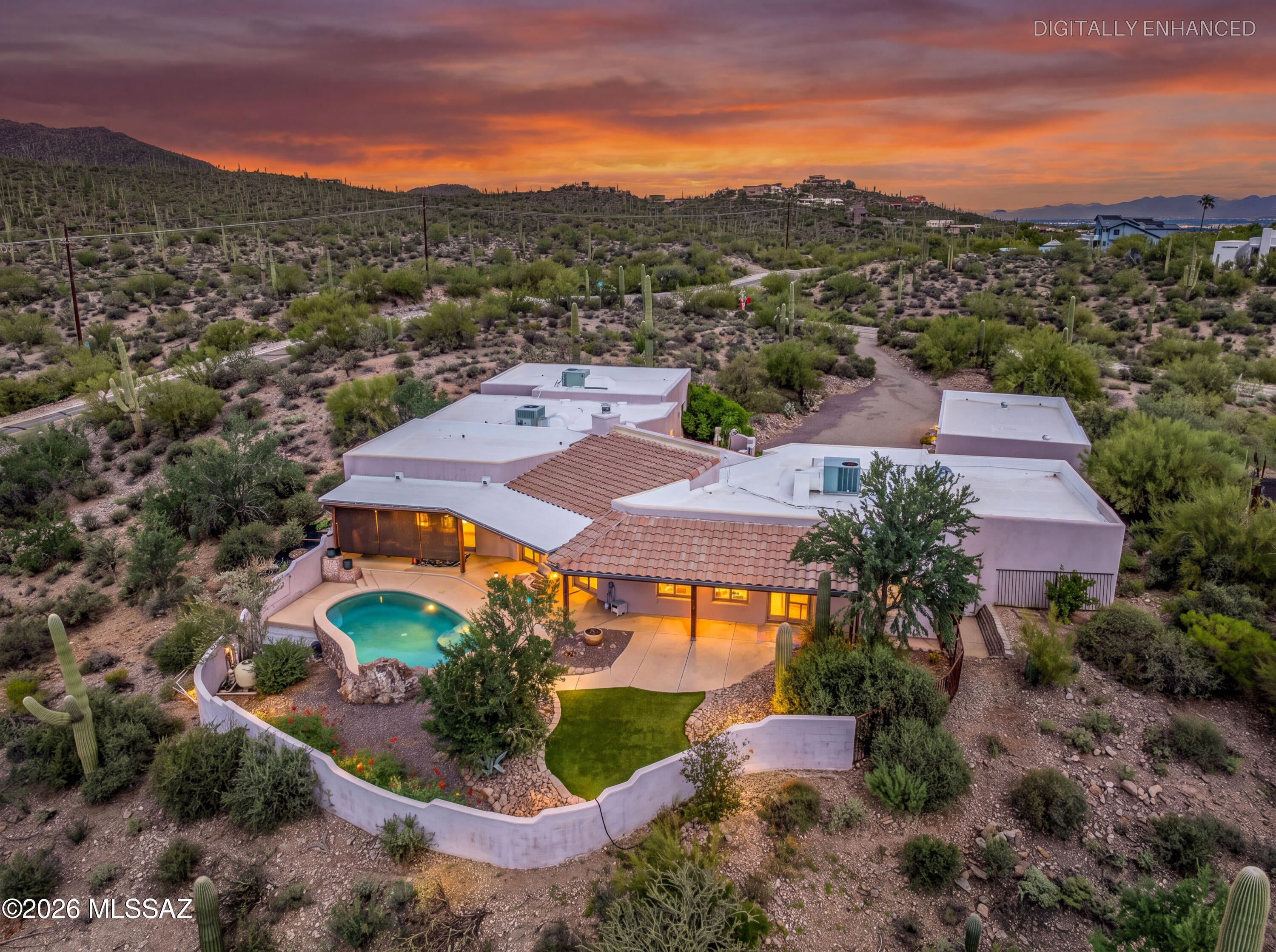 Vista De La Sierra De Dios - Residential