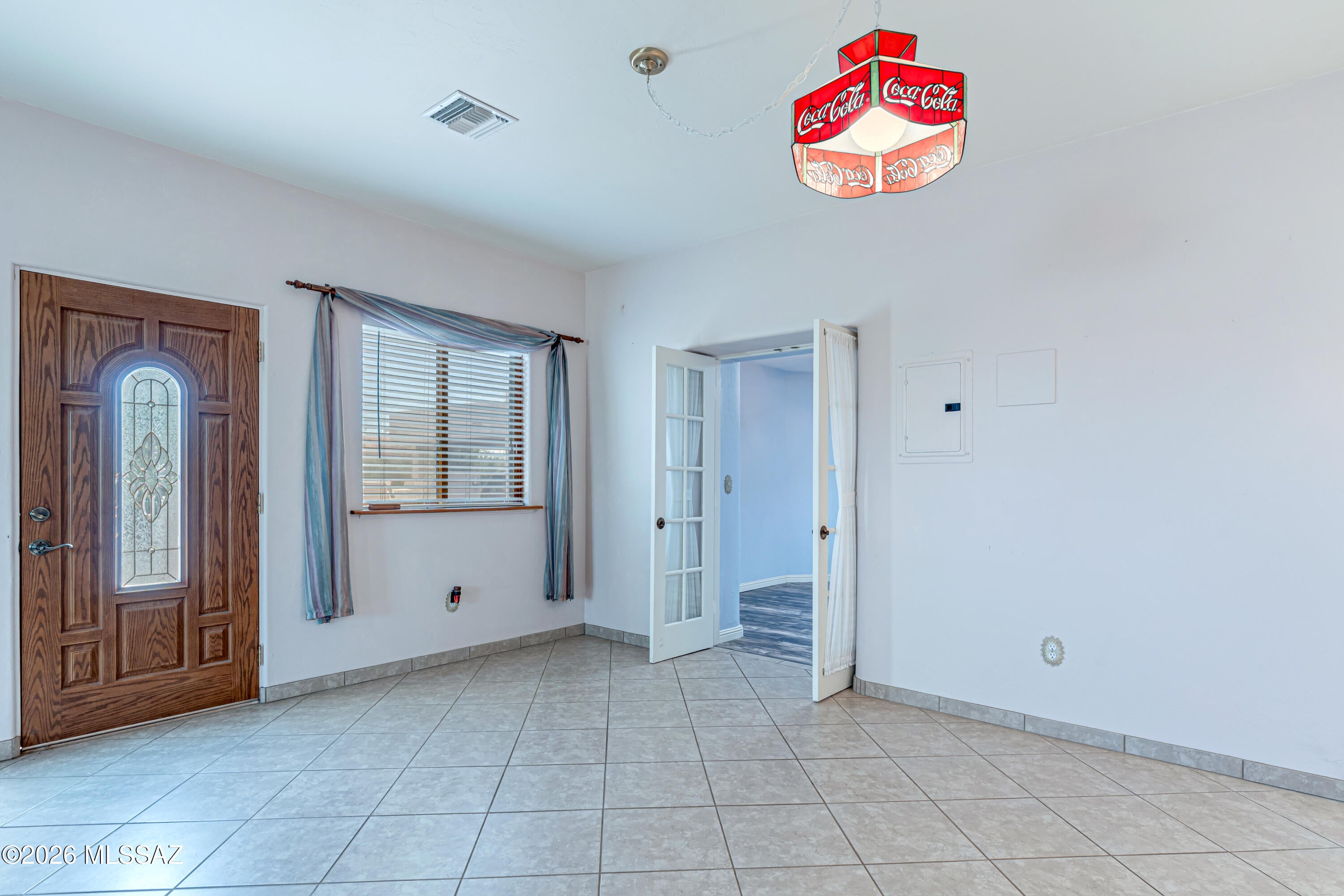 Vista De La Sierra De Dios - Residential