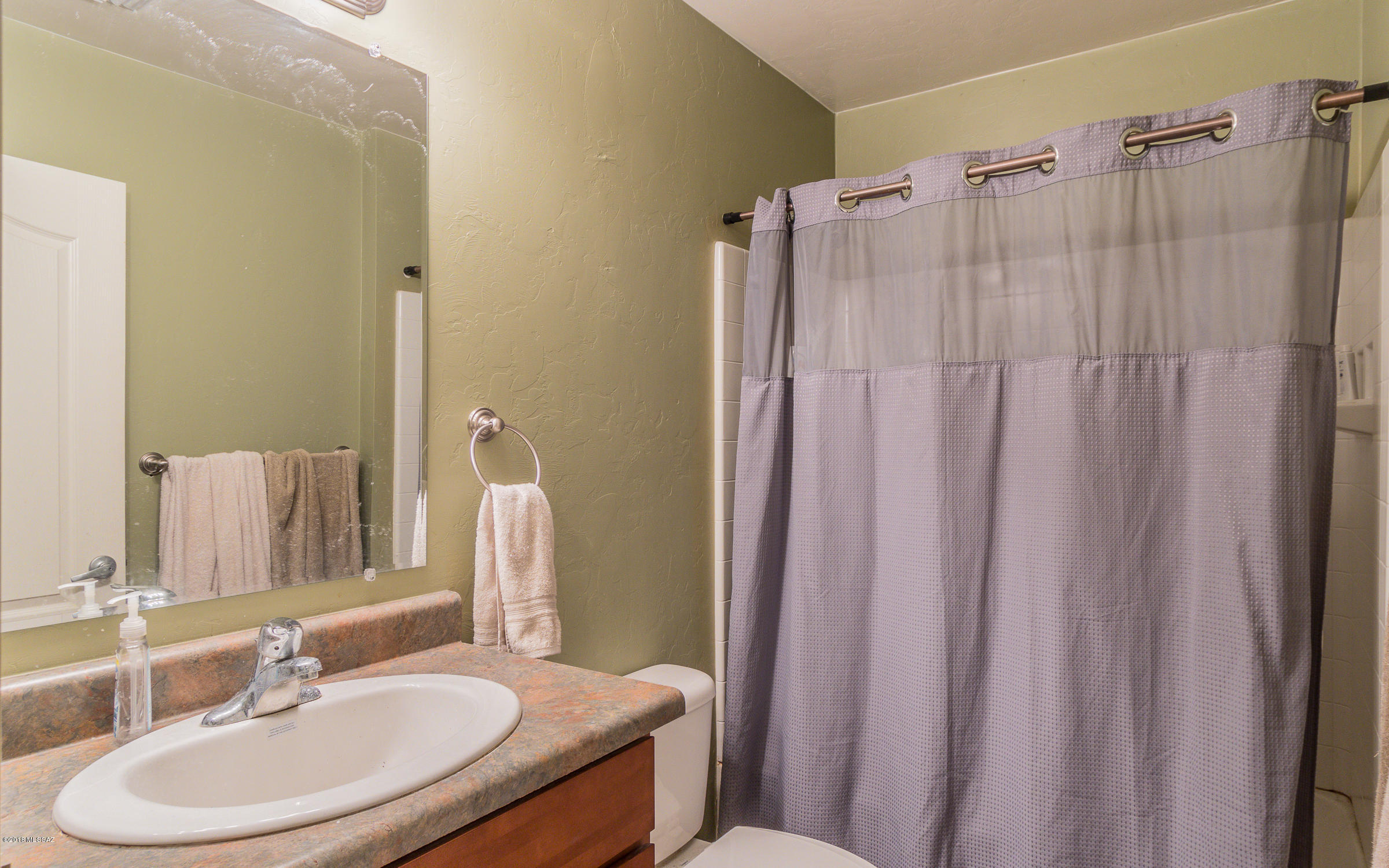 Unsubdivided - Residential Lease