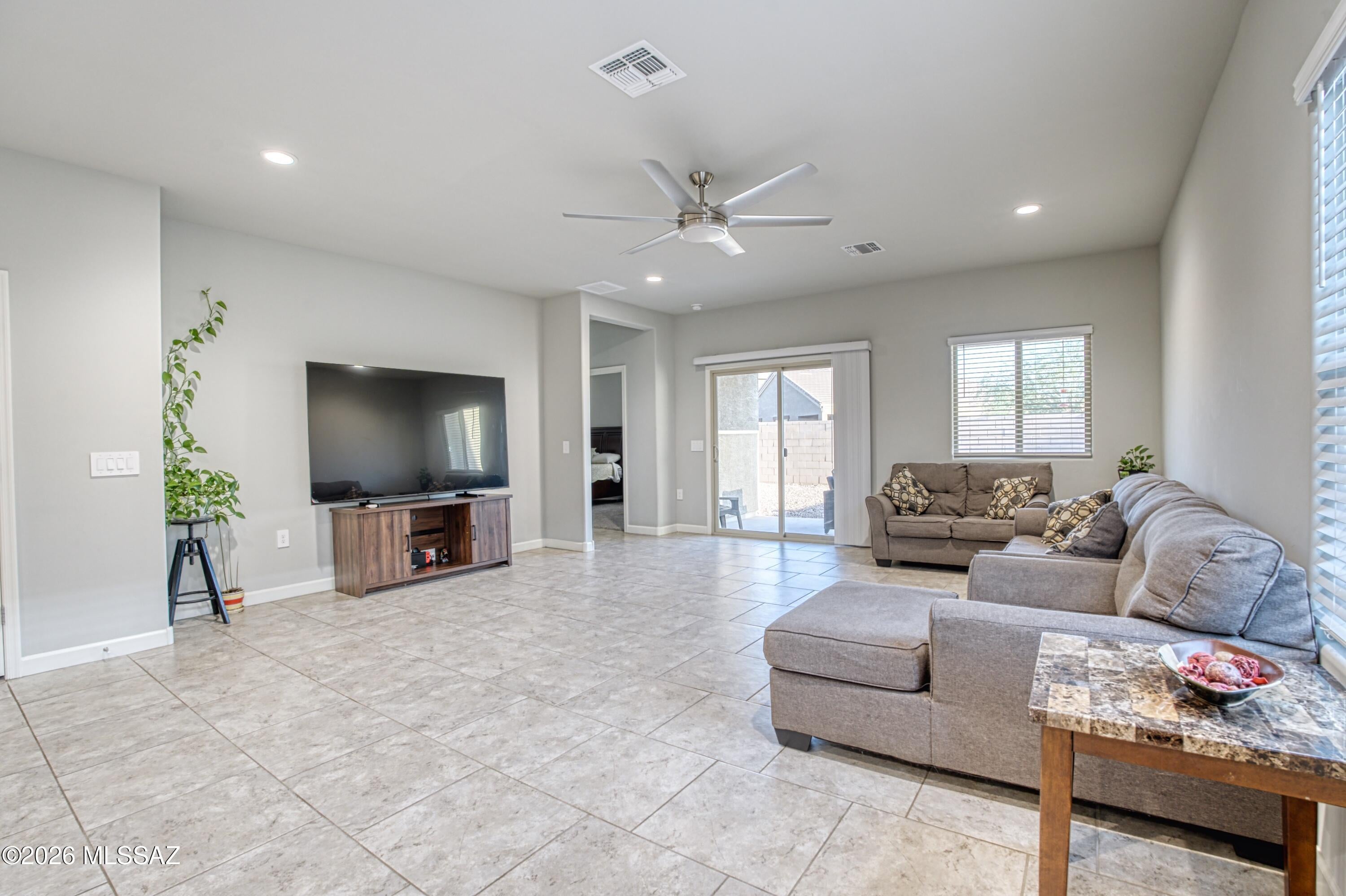 Saguaro Bloom 7B - Residential