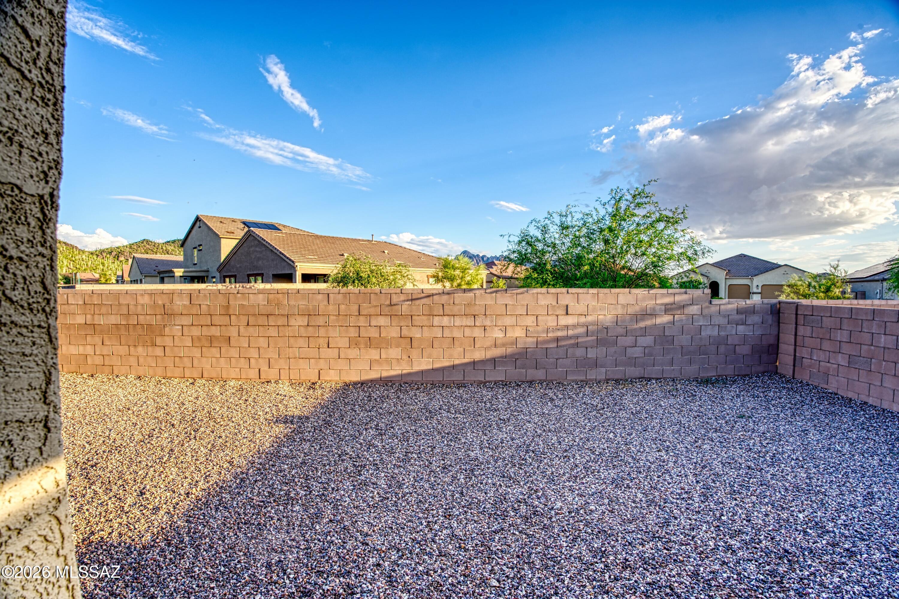 Saguaro Bloom 7B - Residential
