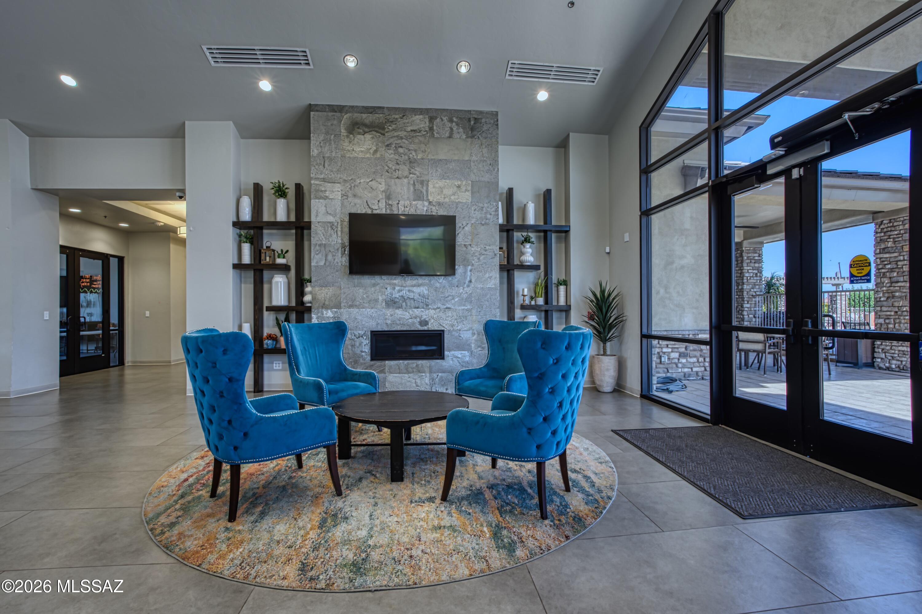 Saguaro Bloom 7B - Residential