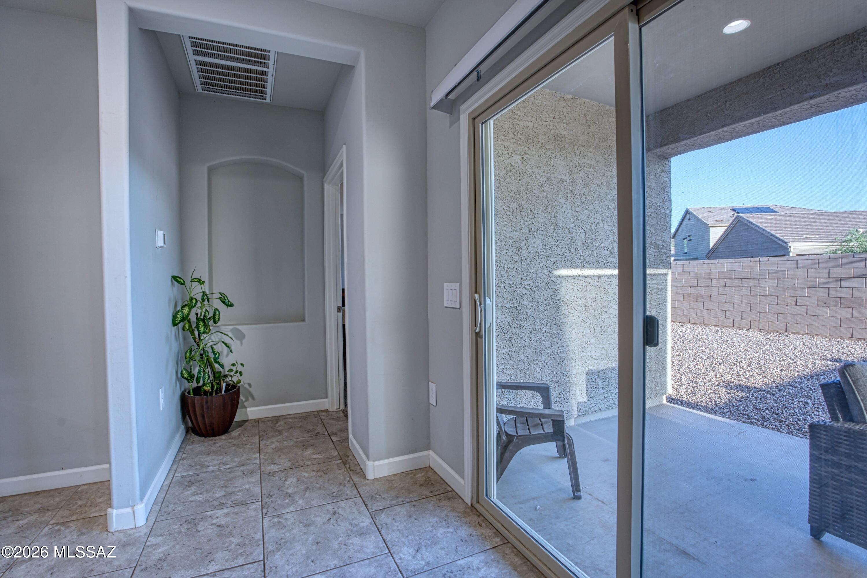 Saguaro Bloom 7B - Residential