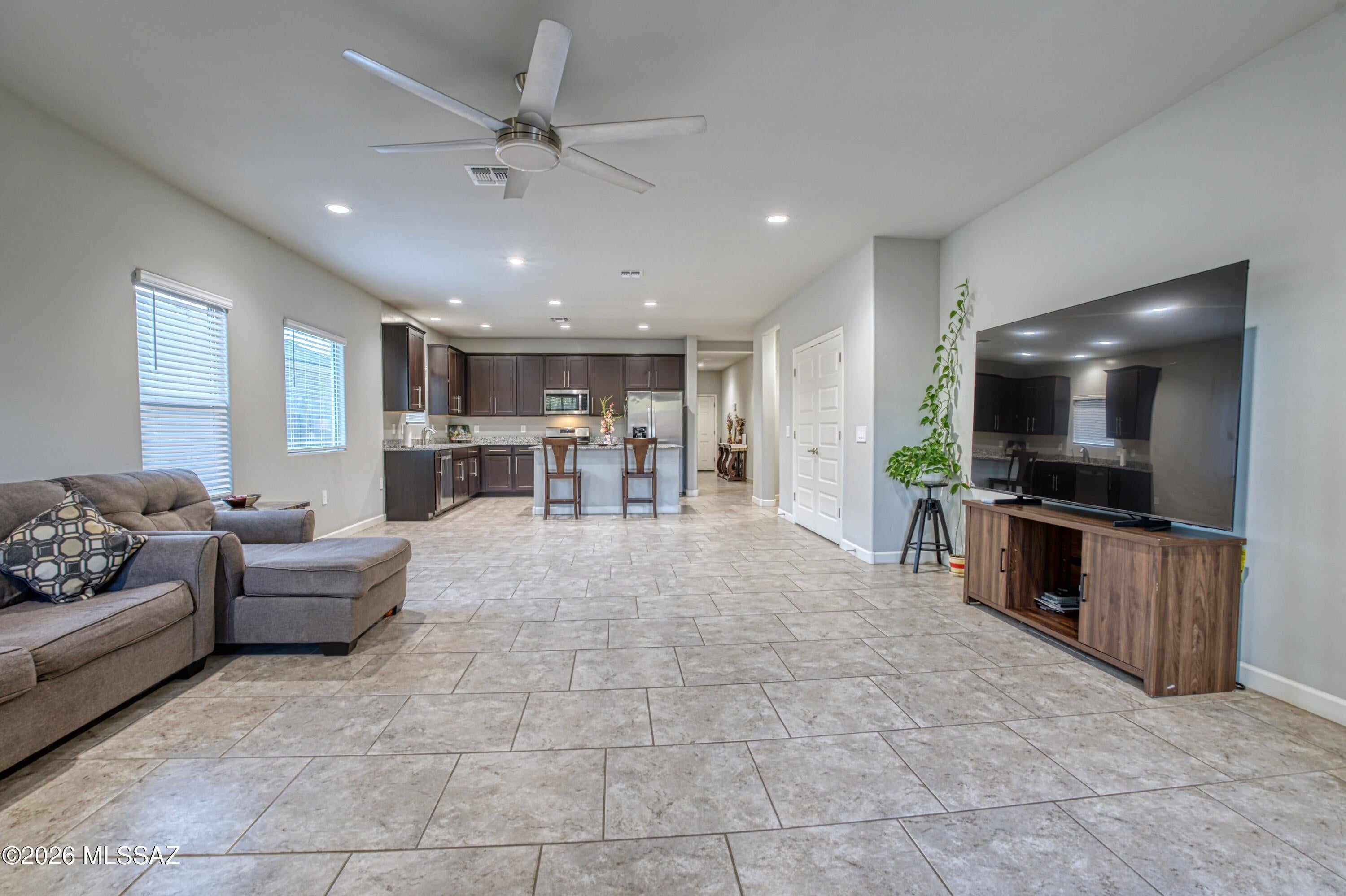 Saguaro Bloom 7B - Residential