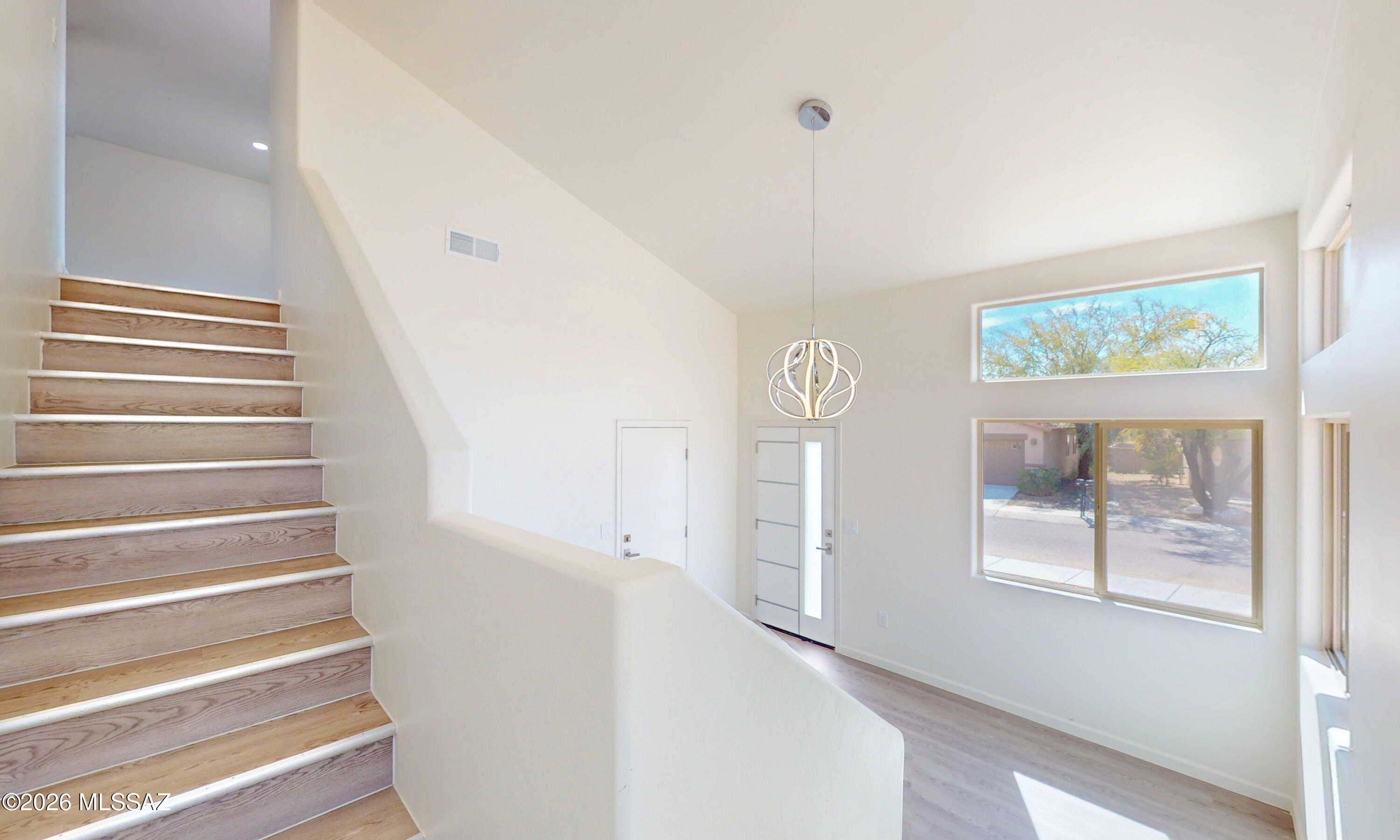 Mountain Manor View - Residential