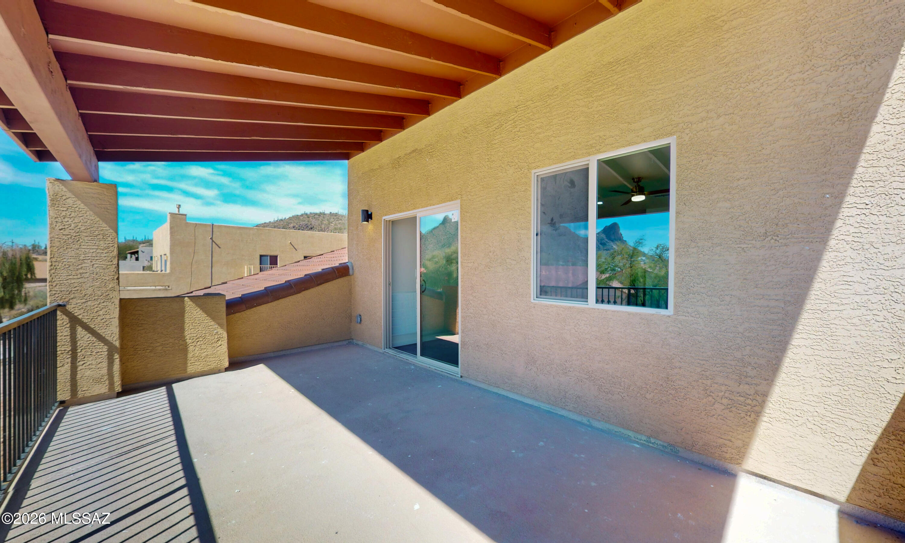 Mountain Manor View - Residential