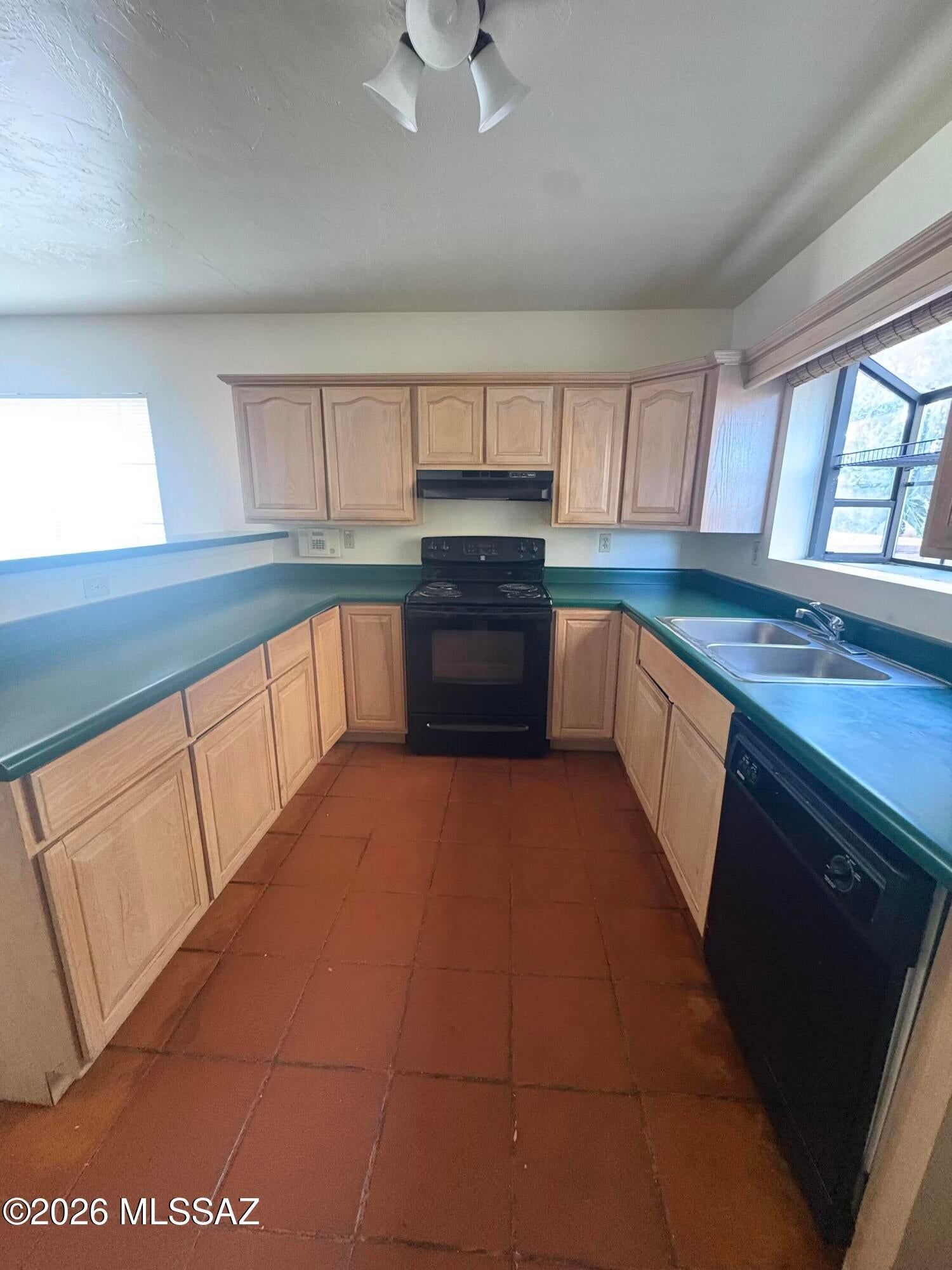 Rolling Hills - Residential Lease