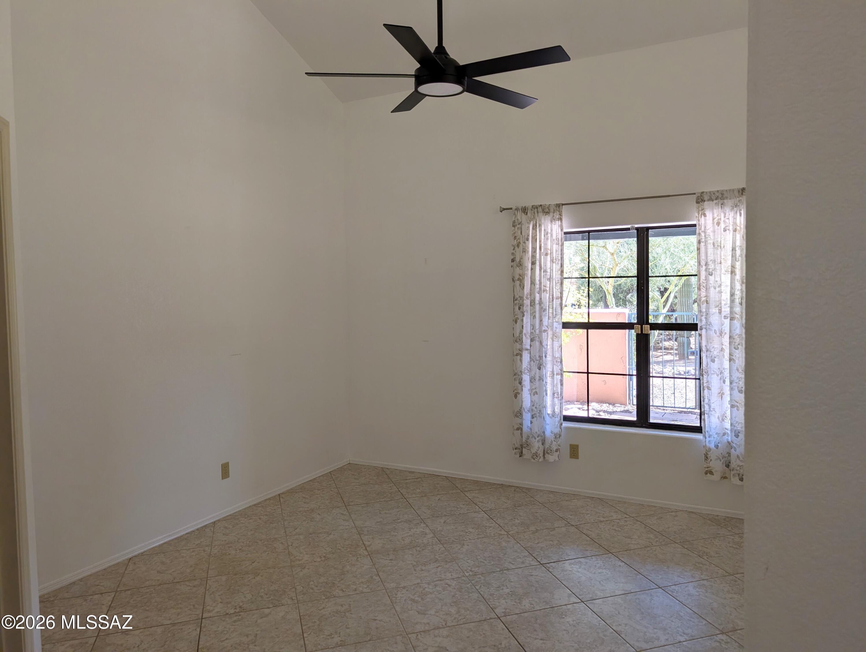 Ventana De Sabino North (1-127) - Residential