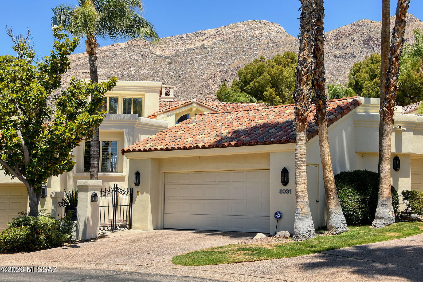 El Diamante Townhomes (1-15) - Residential