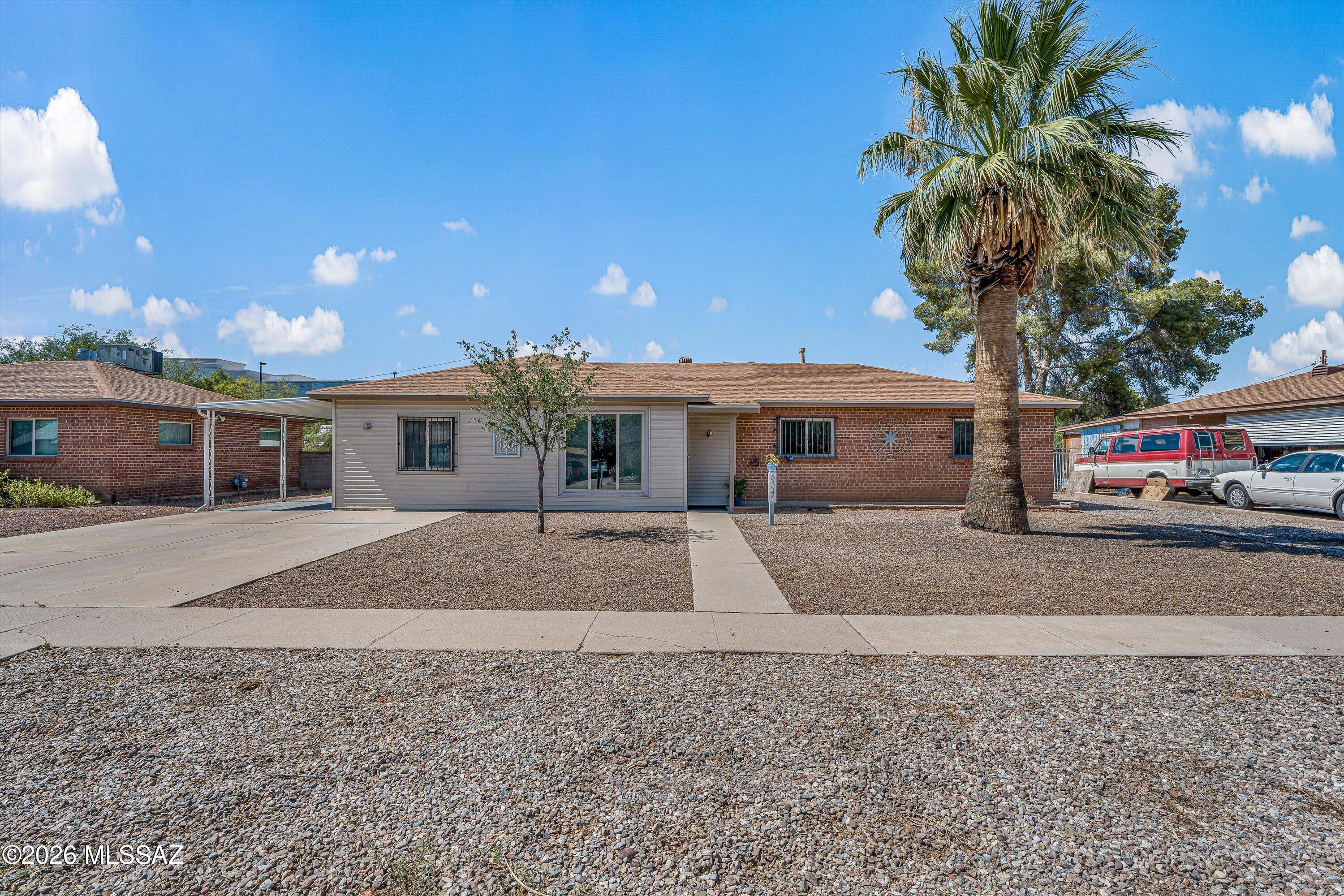 Manana Vista - Residential