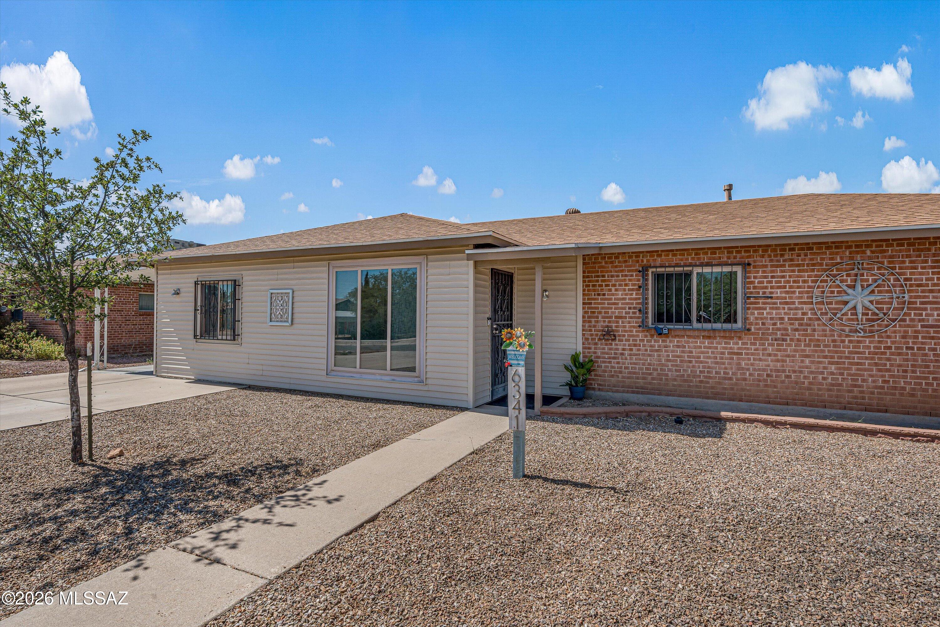 Manana Vista - Residential
