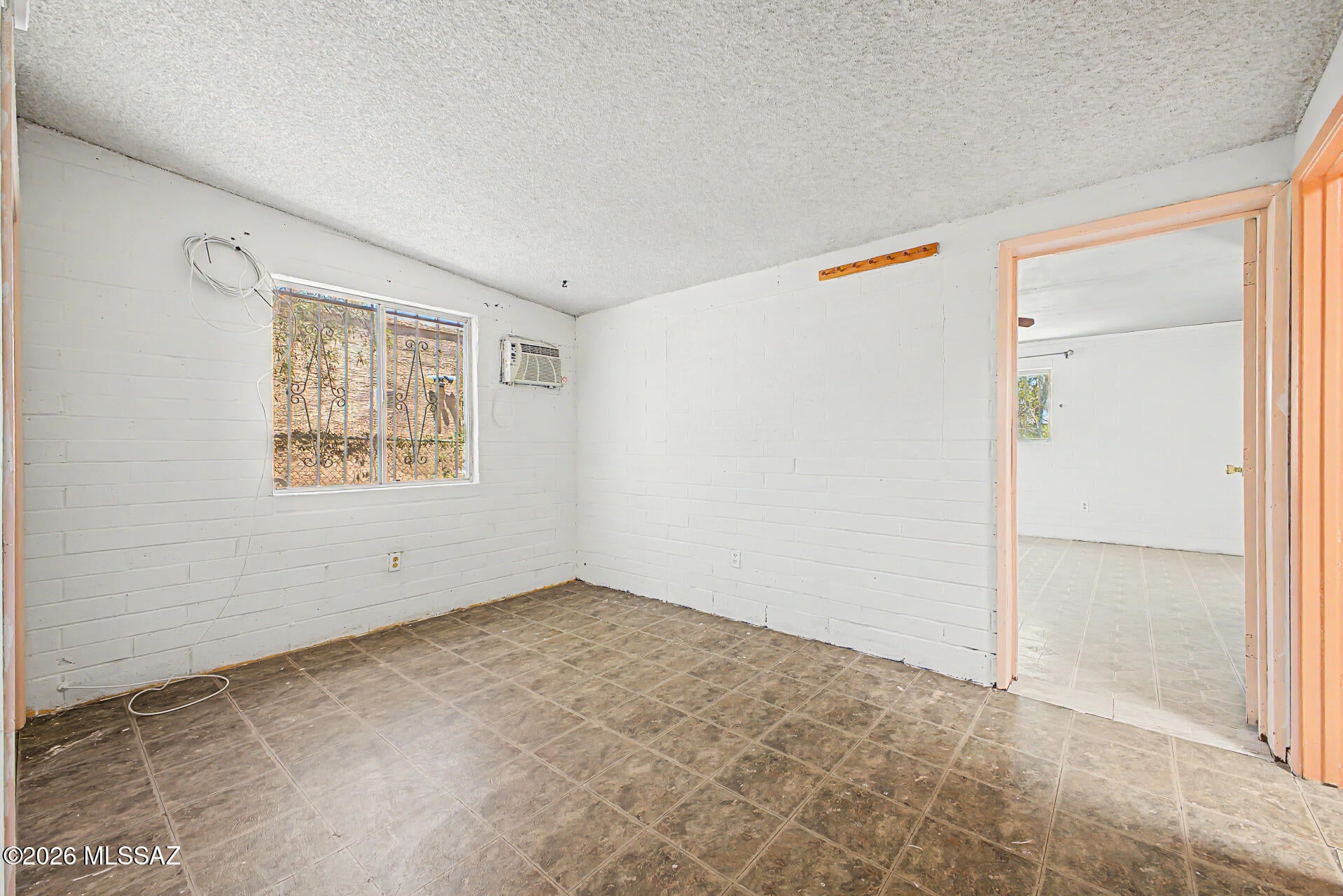 South Manor - Residential