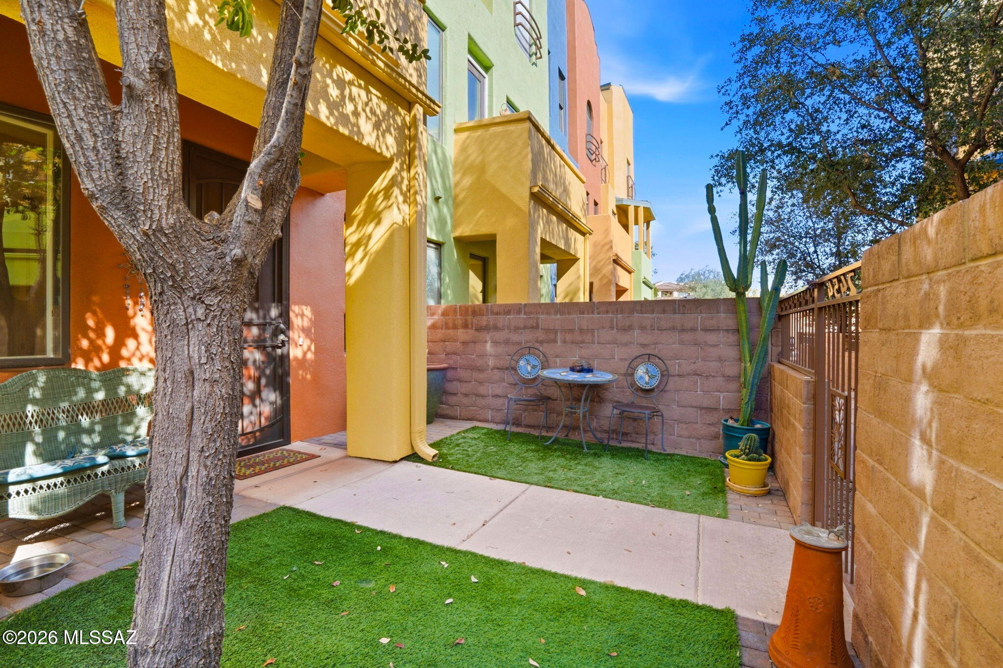 River Walk (1-140) - Residential