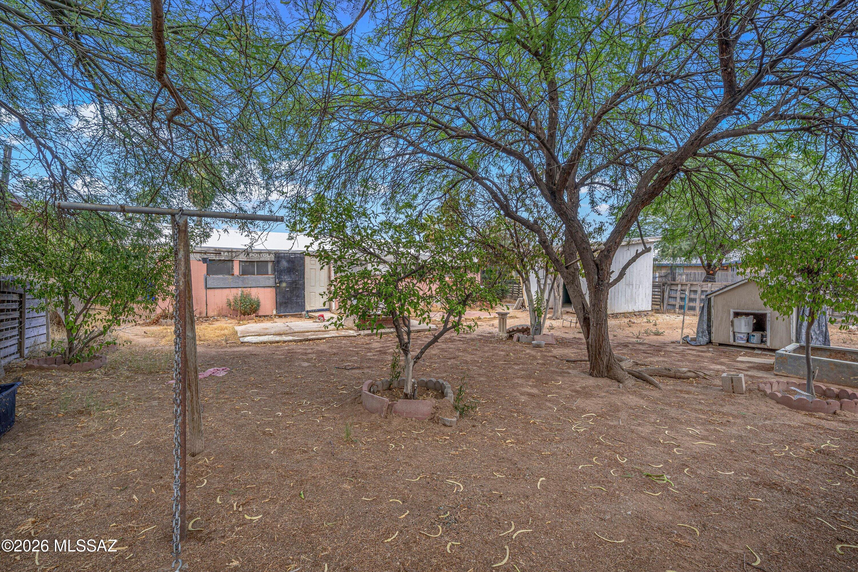 Pueblo Gardens - Residential
