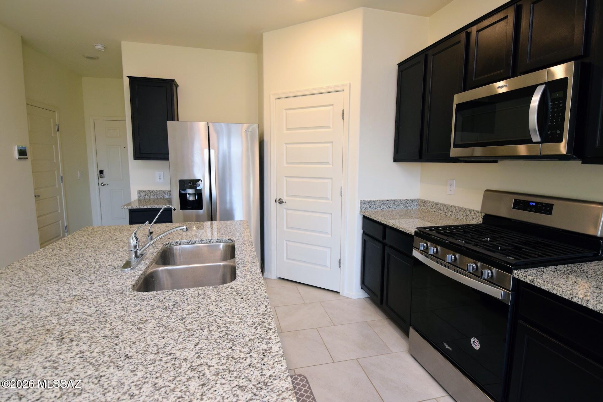 Saguaro Bloom Block 2 - Residential Lease