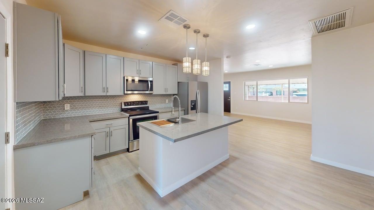 Manana Vista - Residential Lease