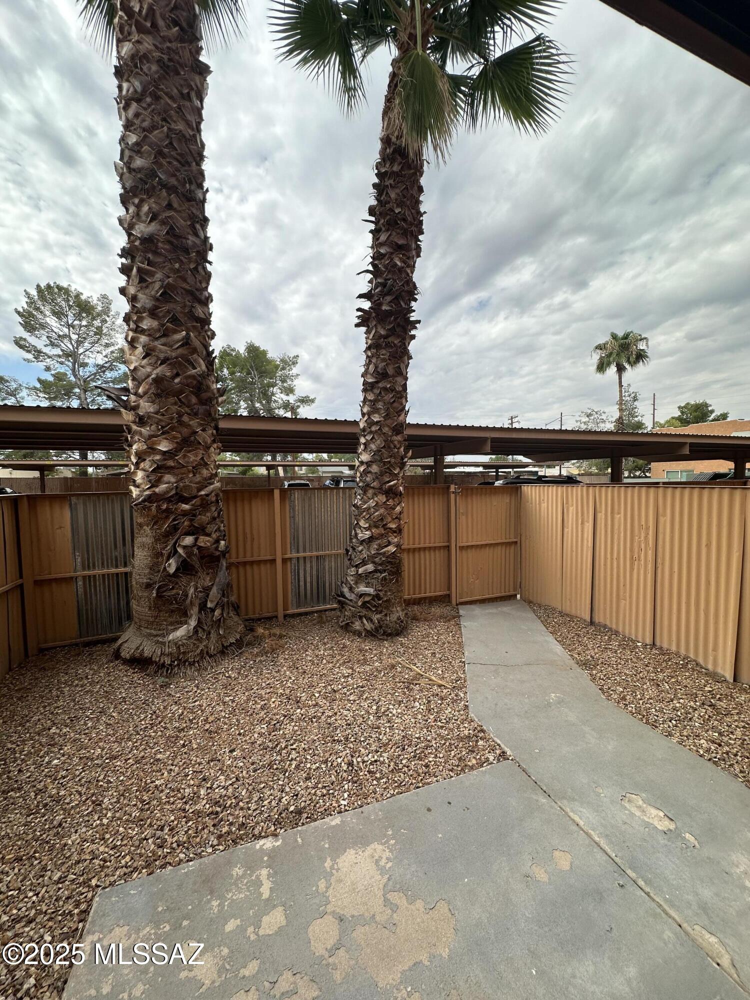 Willow Gardens Condos (1-76) - Residential