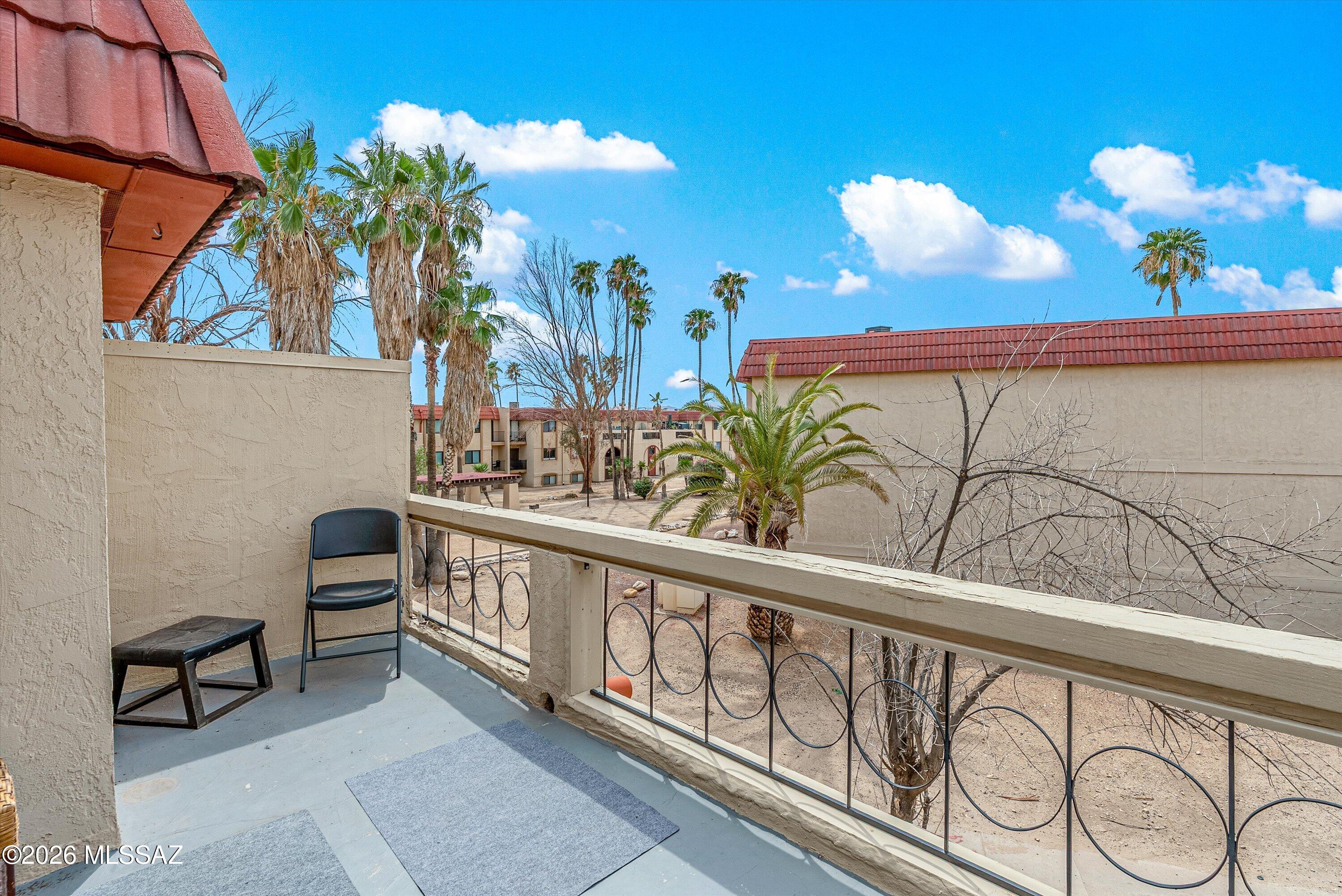 Barcelona Manor Condominiums - Residential