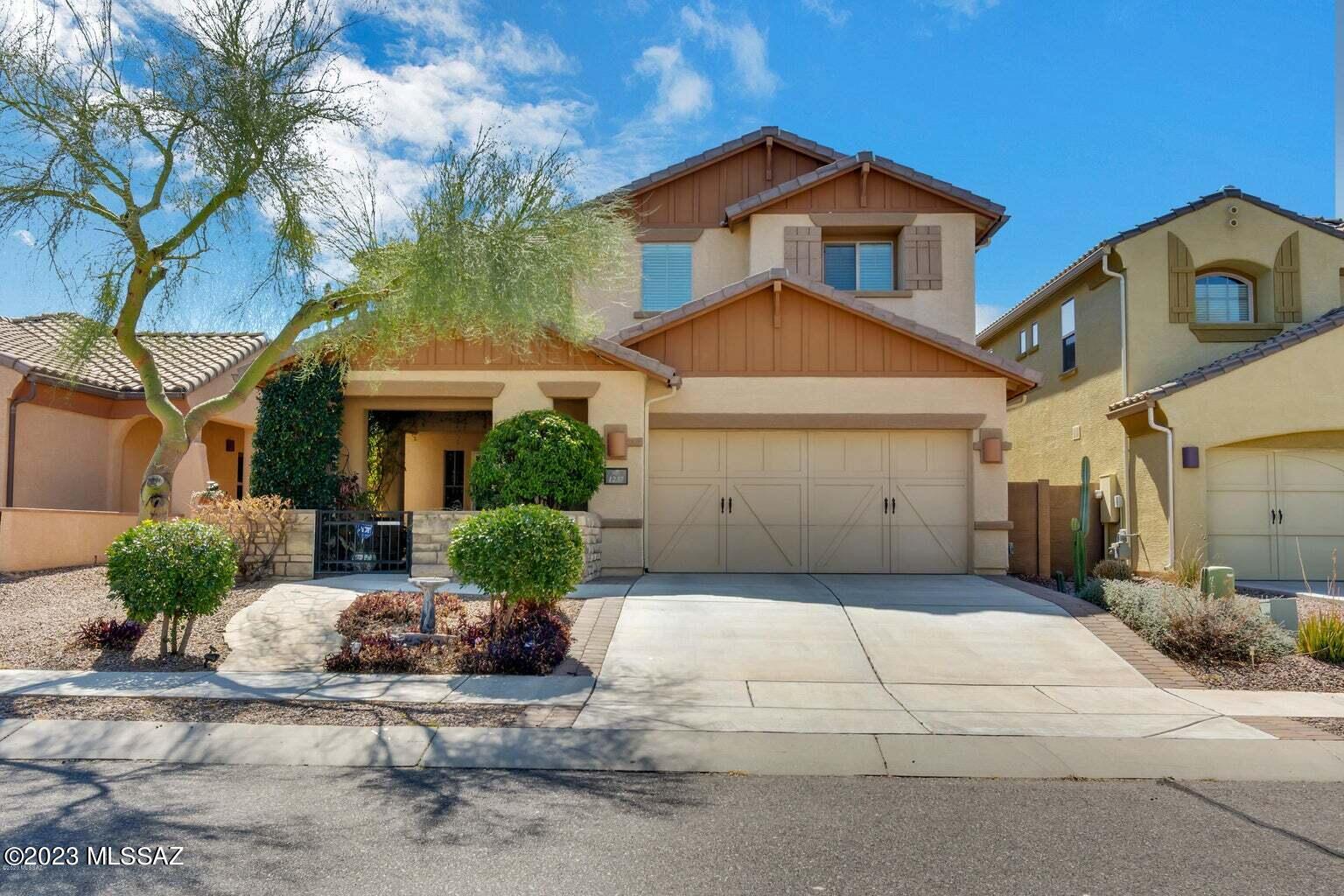 Oro Valley 4 bedroom/2.5 bath plus den. 
Beautiful executive home ready for immediate occupancy!   Beautiful tile &  wood floor throughout. No carpet! Main living space has soaring ceilings and high windows. Kitchen features granite counters, stainless  appliances, walk-in pantry, contrasting white & blue cabinetry & striking glass tile backsplash. Beautiful wrought iron railing leads to the upstairs which  features open loft, 3 guest bedrooms, guest bath with double sinks, spacious primary bedroom with large walk-in closet & en-suite bath with dual vanities, garden tub & separate shower. Powder rm downstairs & large bonus rm perfect for den/bedroom.  Small pet considered with pet rent. 1 yr minimum lease. No smoking allowed. $45 app fee per adult. Subject to background & credit approval
