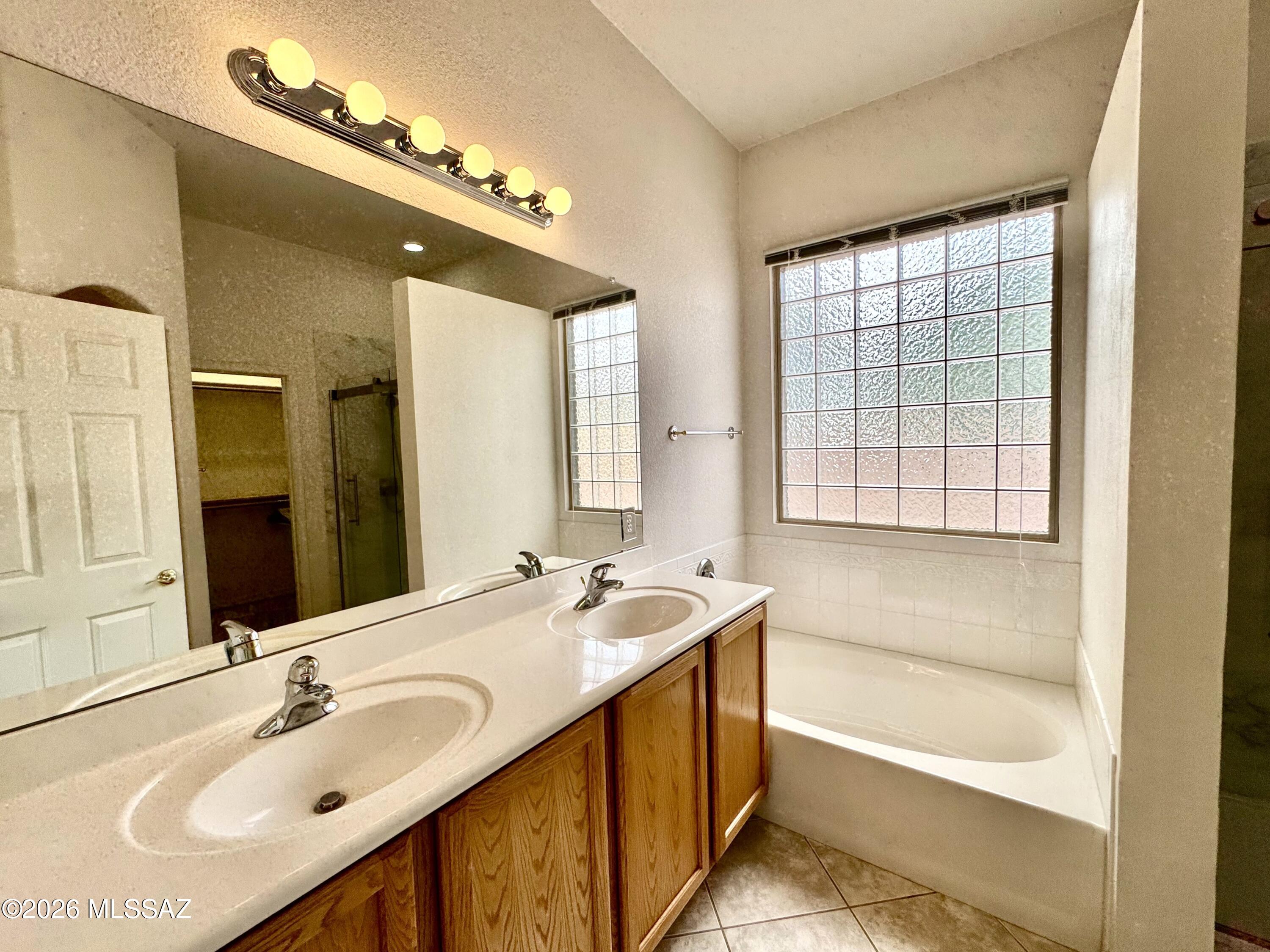 Rancho Vistoso Neighborhood 10 - Residential Lease