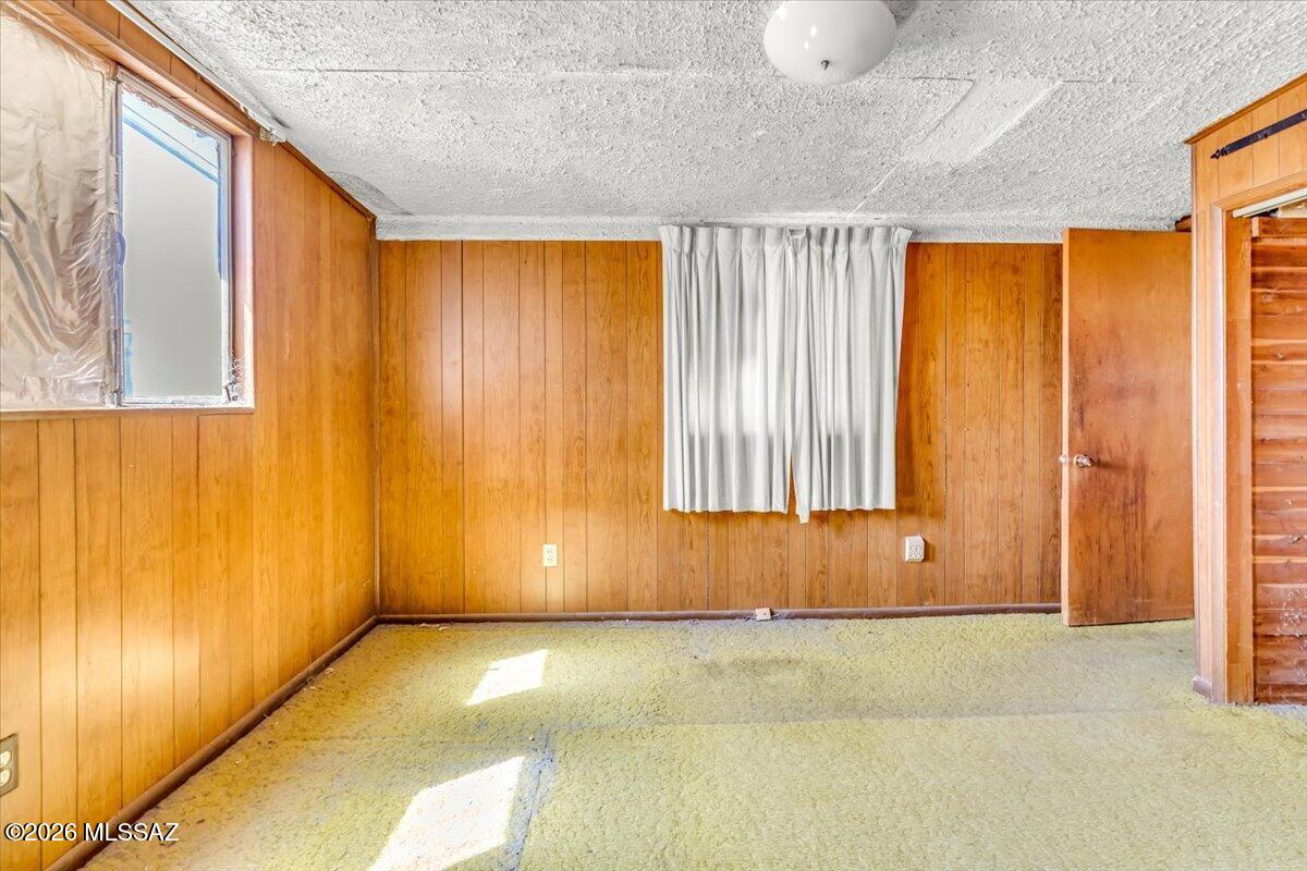 Unsubdivided - Residential
