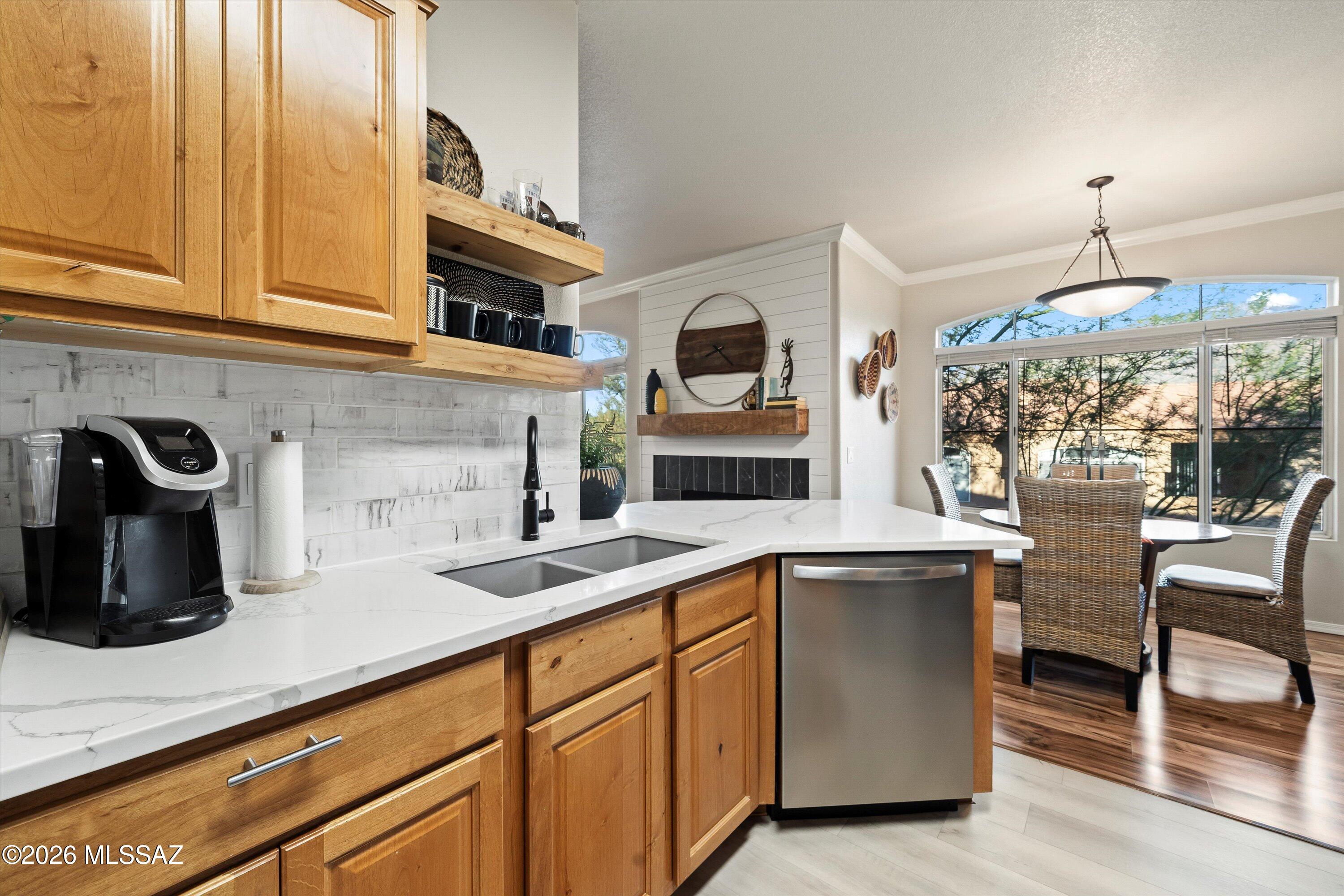 Pinnacle Canyon Condominium - Residential
