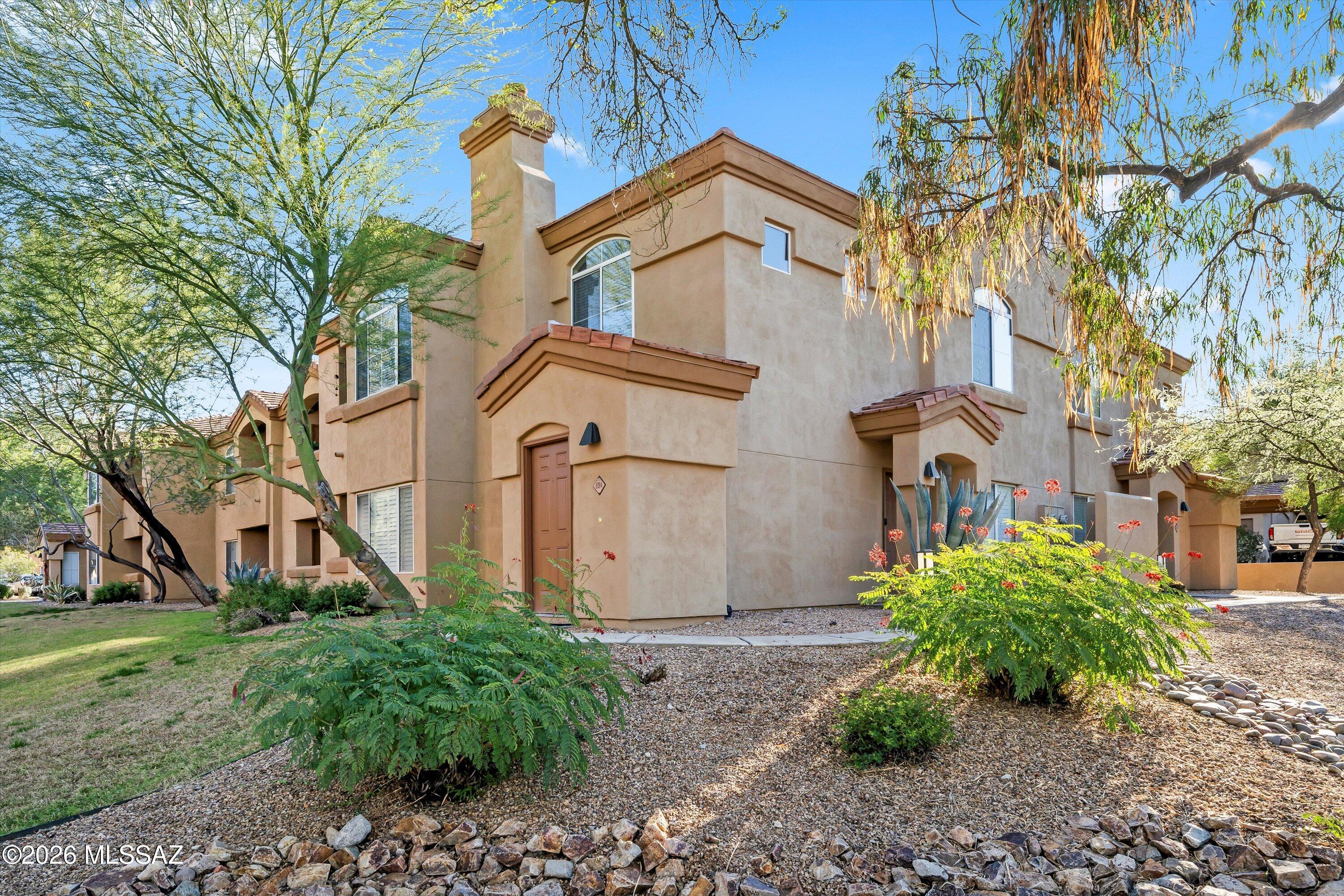 Pinnacle Canyon Condominium - Residential
