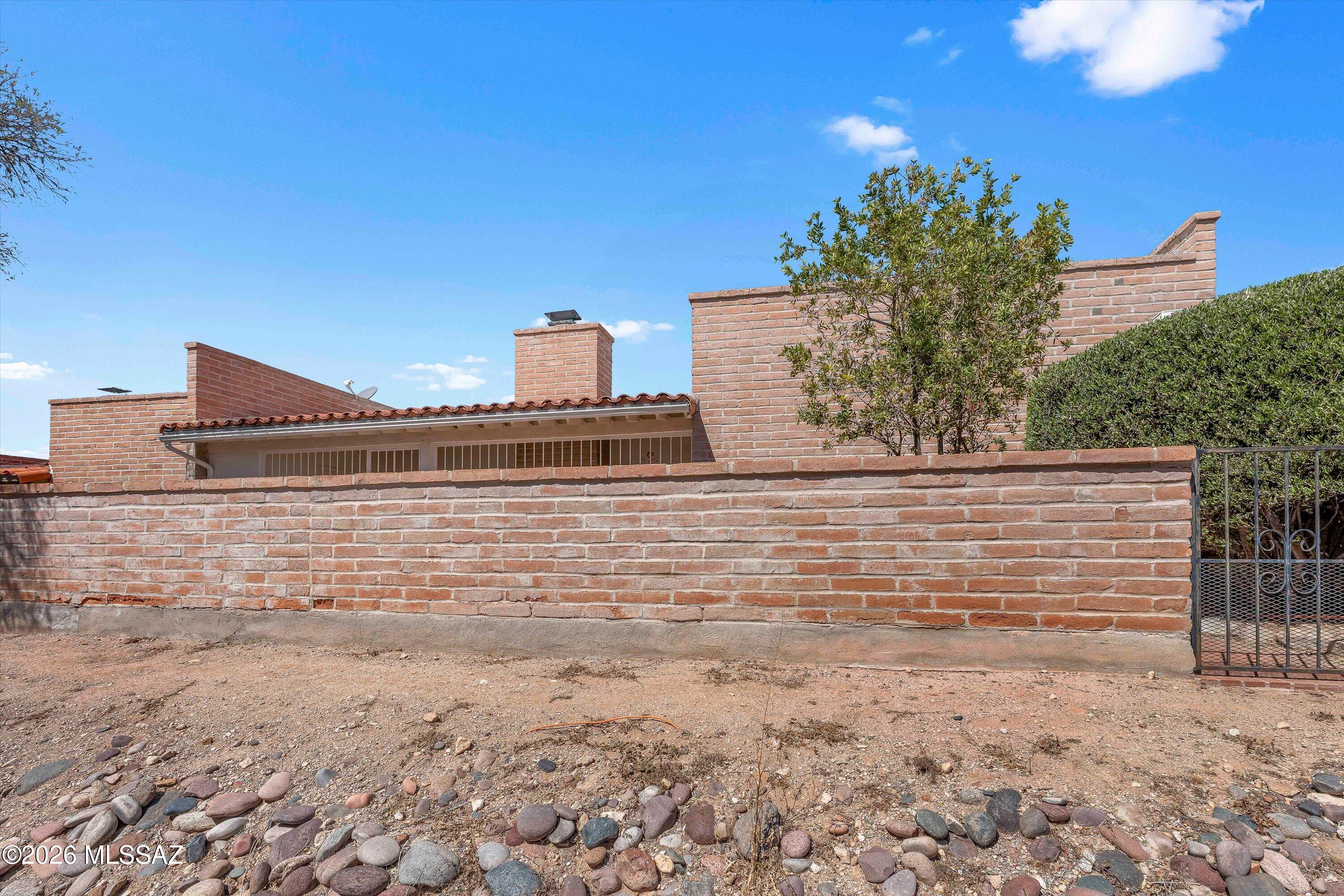 Villas De La Canada (1-74) - Residential