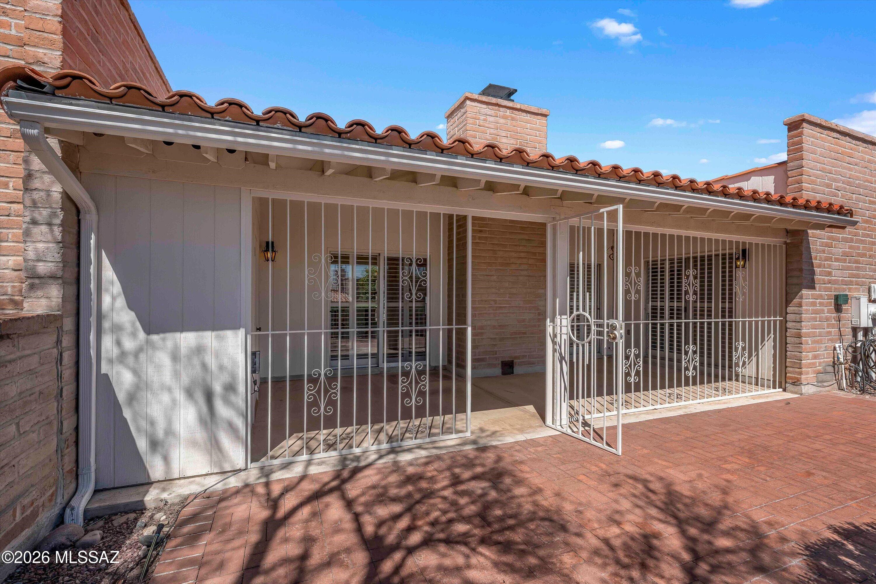Villas De La Canada (1-74) - Residential