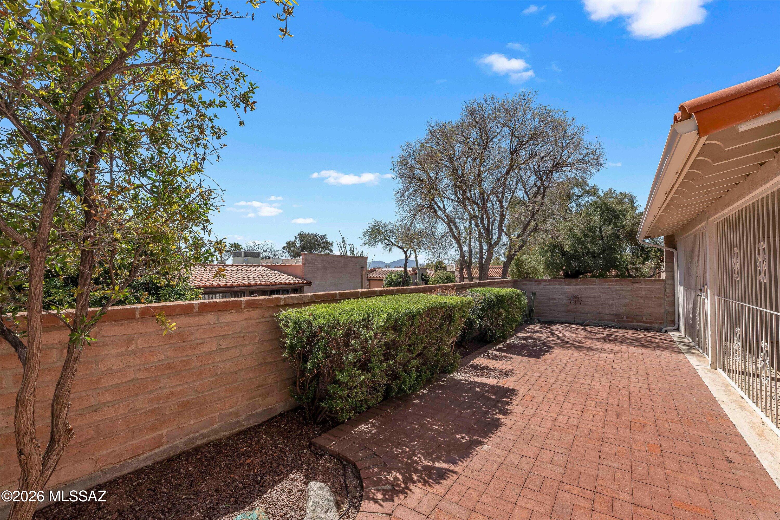 Villas De La Canada (1-74) - Residential