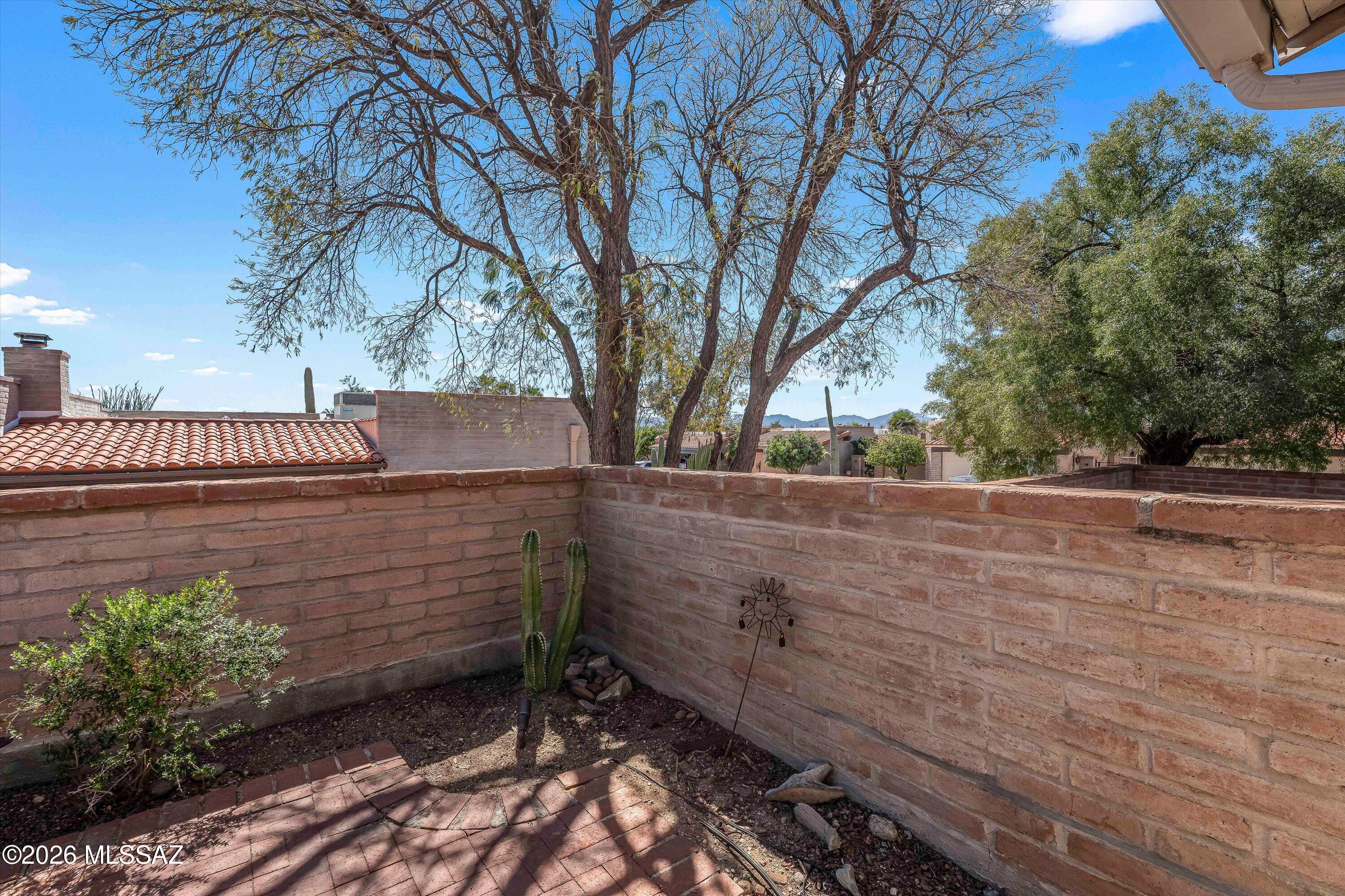 Villas De La Canada (1-74) - Residential