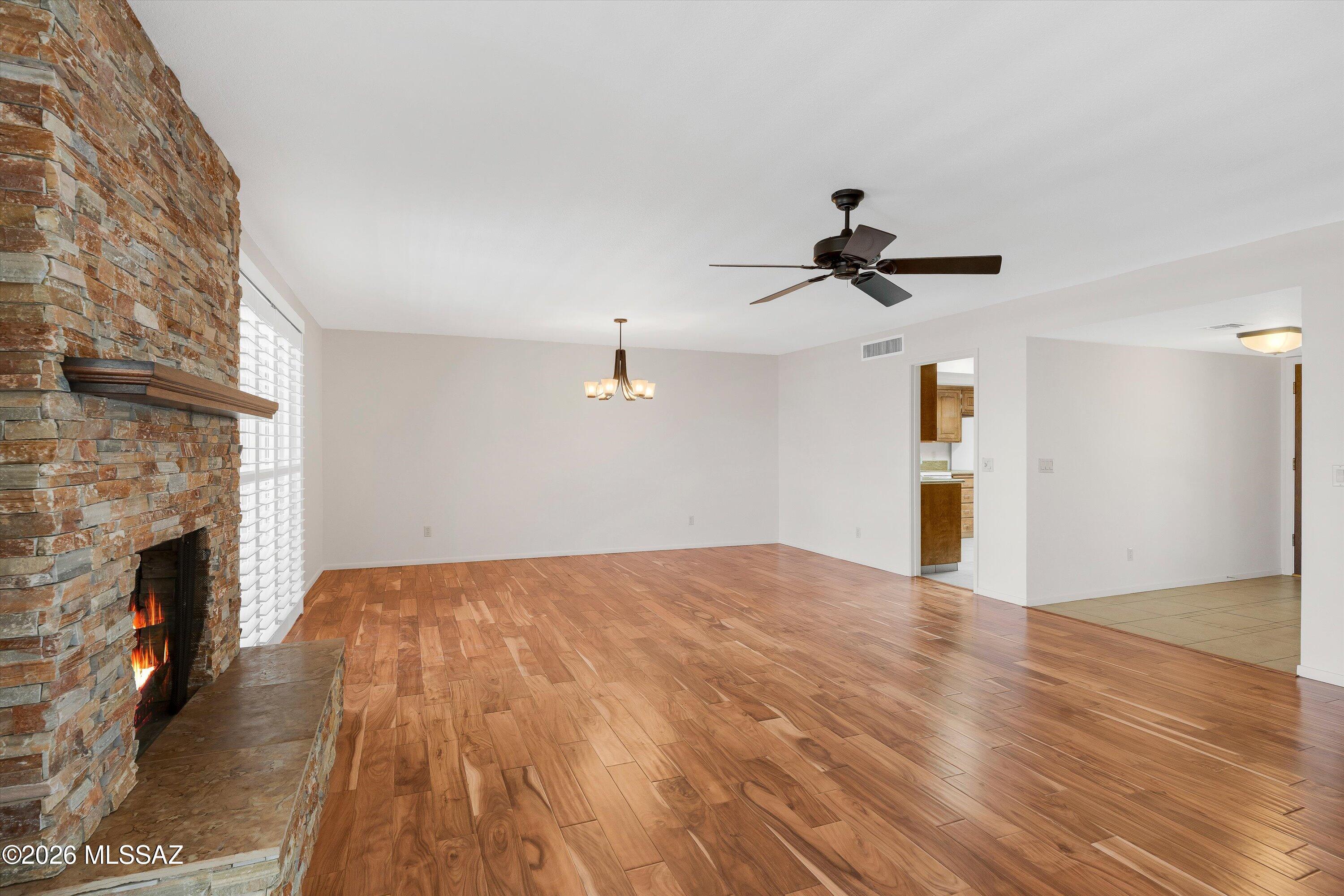 Villas De La Canada (1-74) - Residential