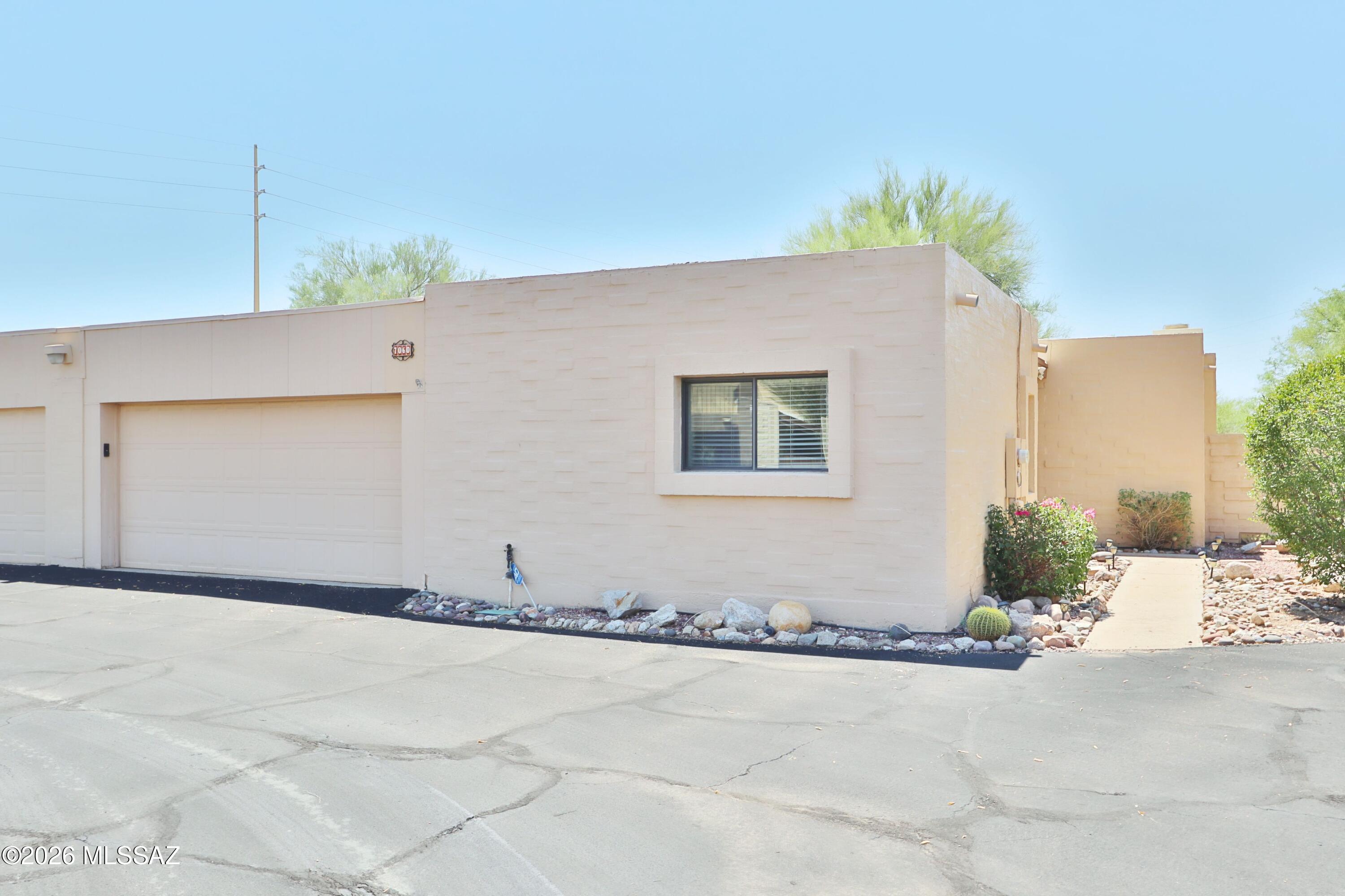 Pantano Townhomes (1-118) - Residential