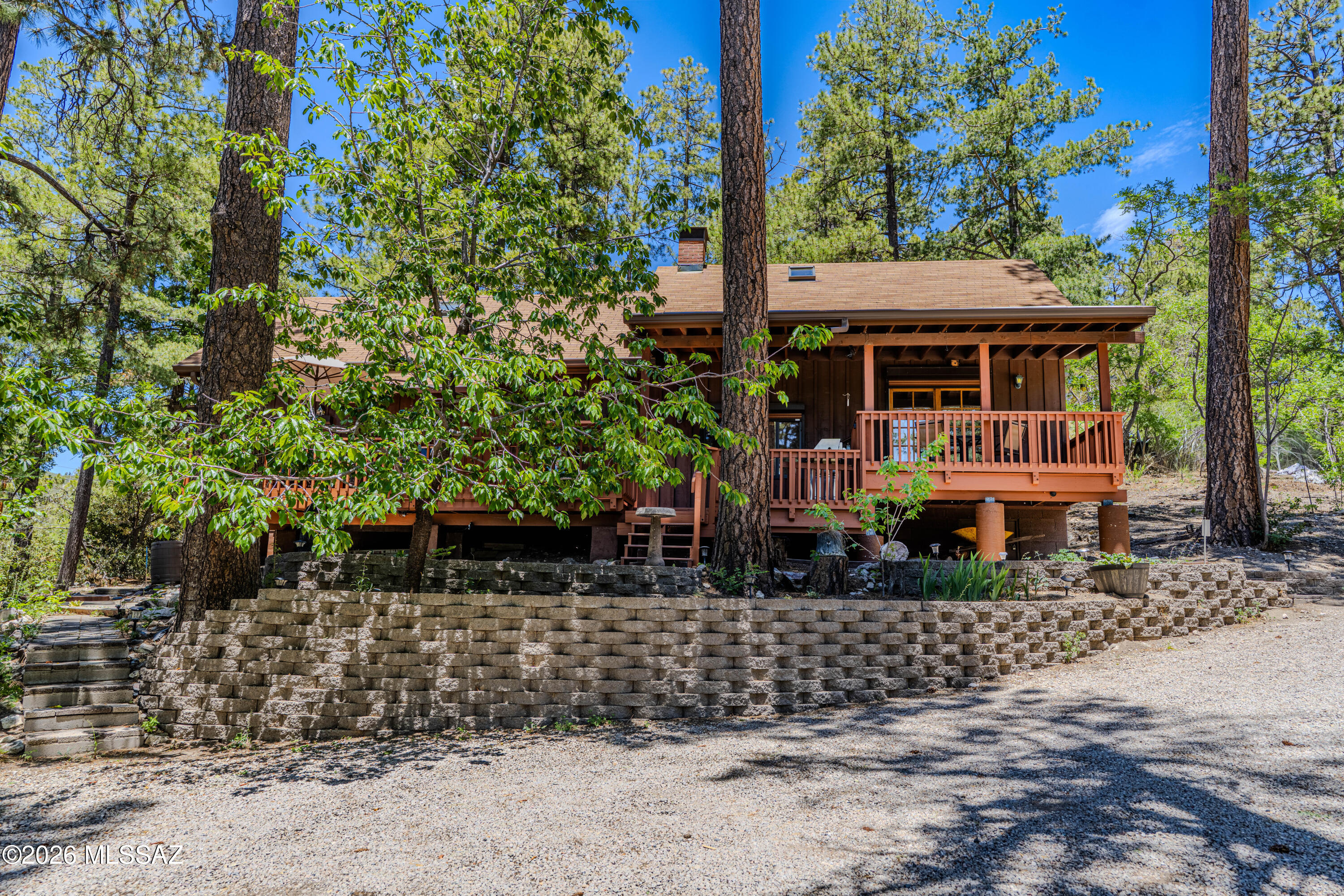 Loma Sabino Pines - Residential