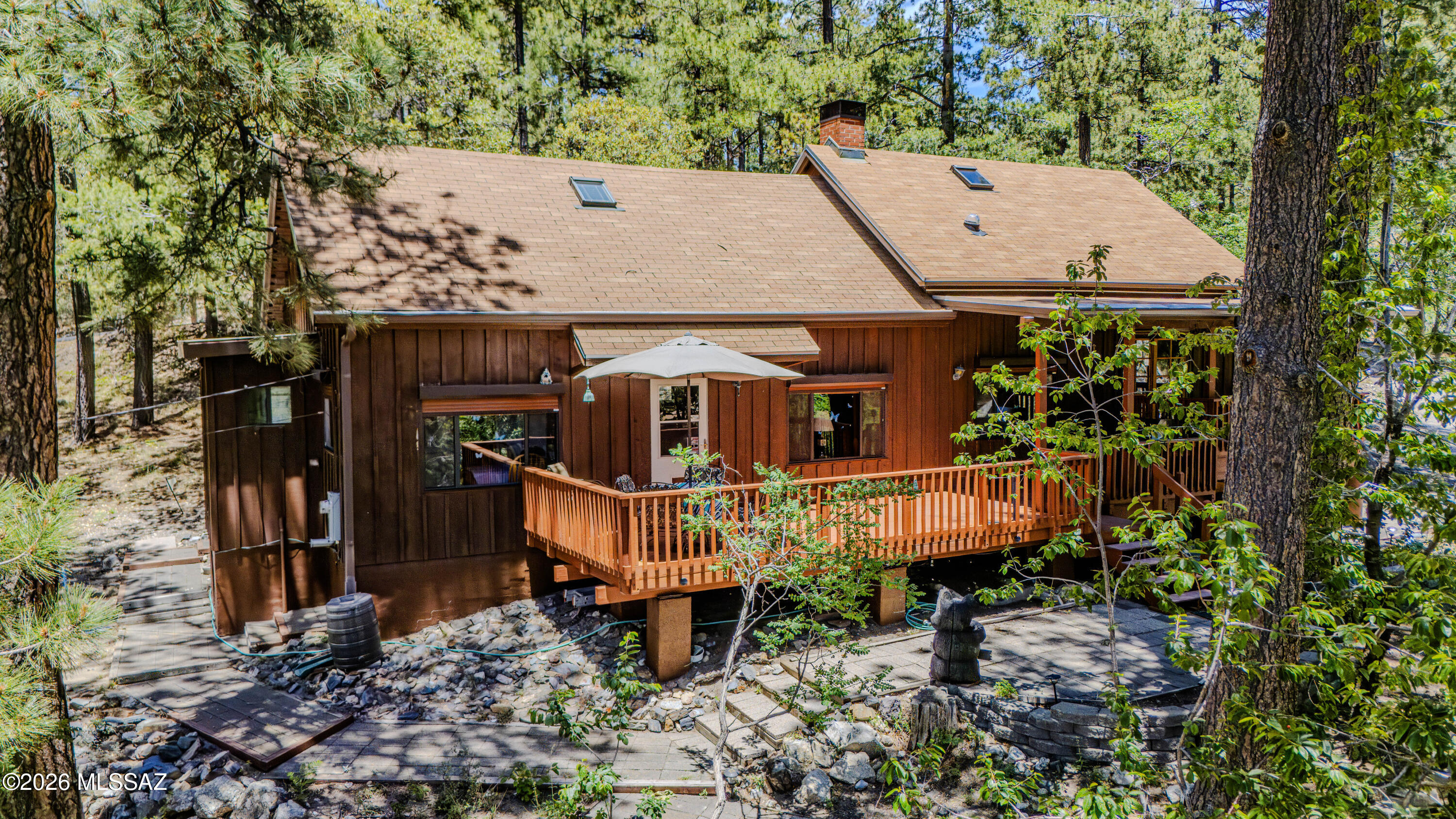 Loma Sabino Pines - Residential