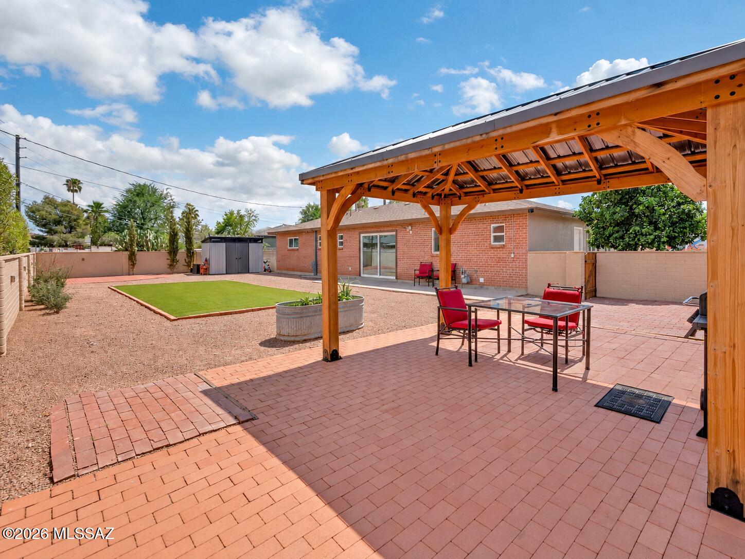 Manana Vista - Residential