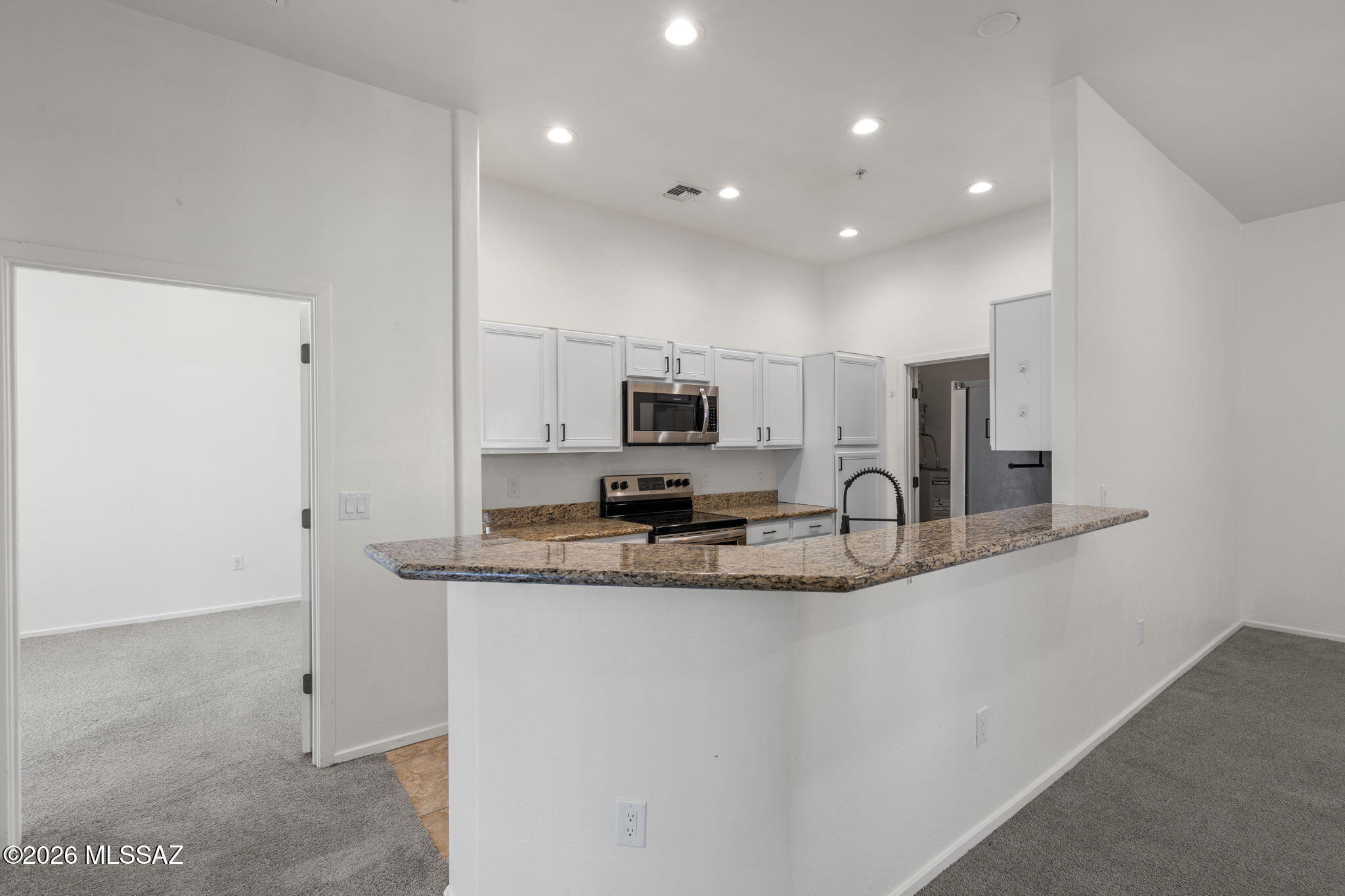 Placita Escondida Bldgs 18-20 Units 1-204 - Residential Lease